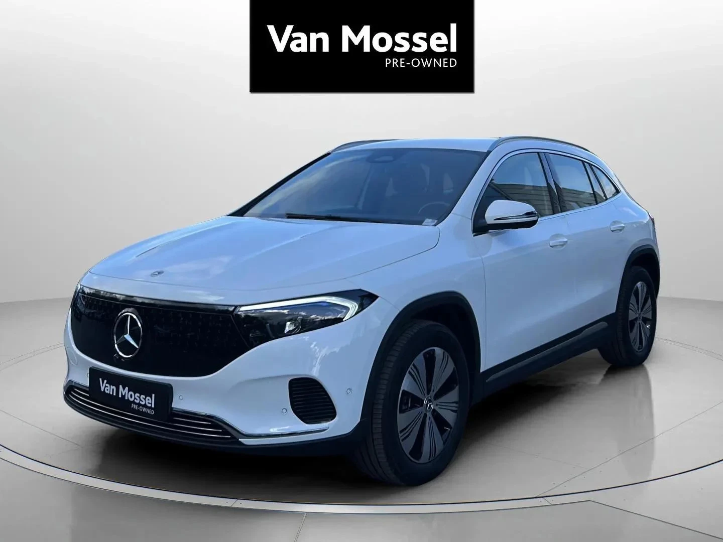 Mercedes-Benz-EQA-image-0