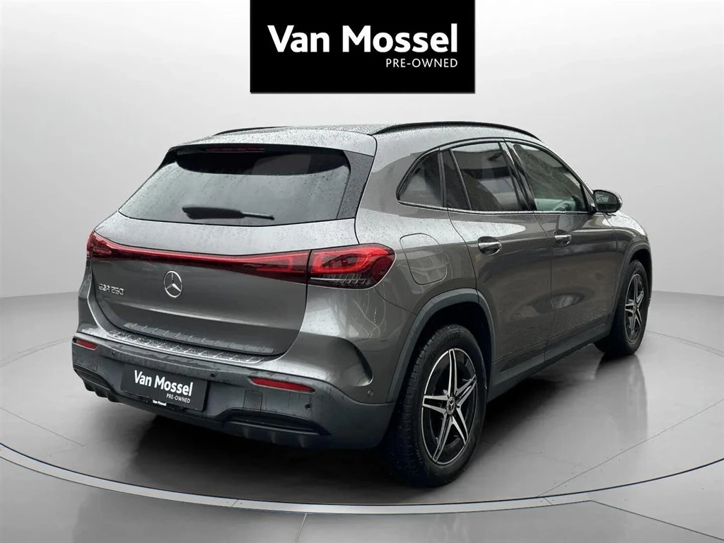 Mercedes-Benz-EQA-image-4