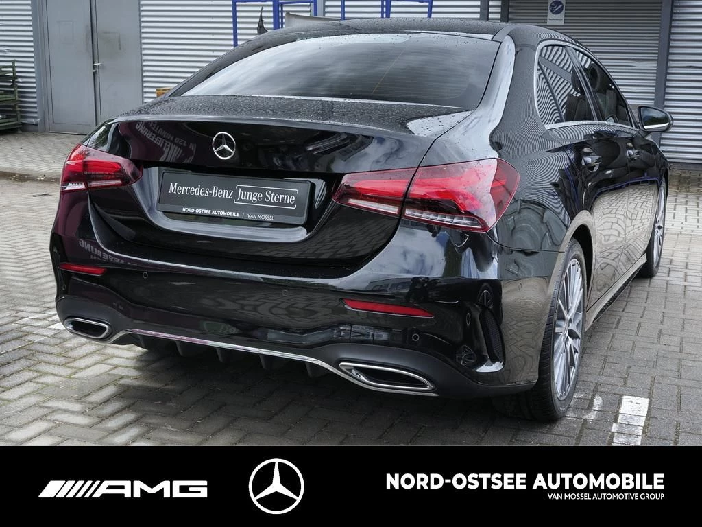 Mercedes-Benz A-Klasse 250 LIMO AMG 4M NAVI TEMPOMAT LED SITZH AMG LineW177 A 250 LIMO AMG 4M NAVI TEMPOMAT LED SITZH AMG Line