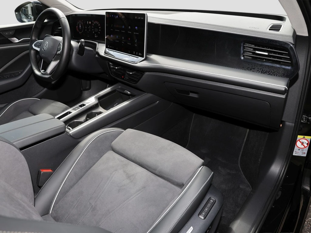 Volkswagen-Passat-image-7