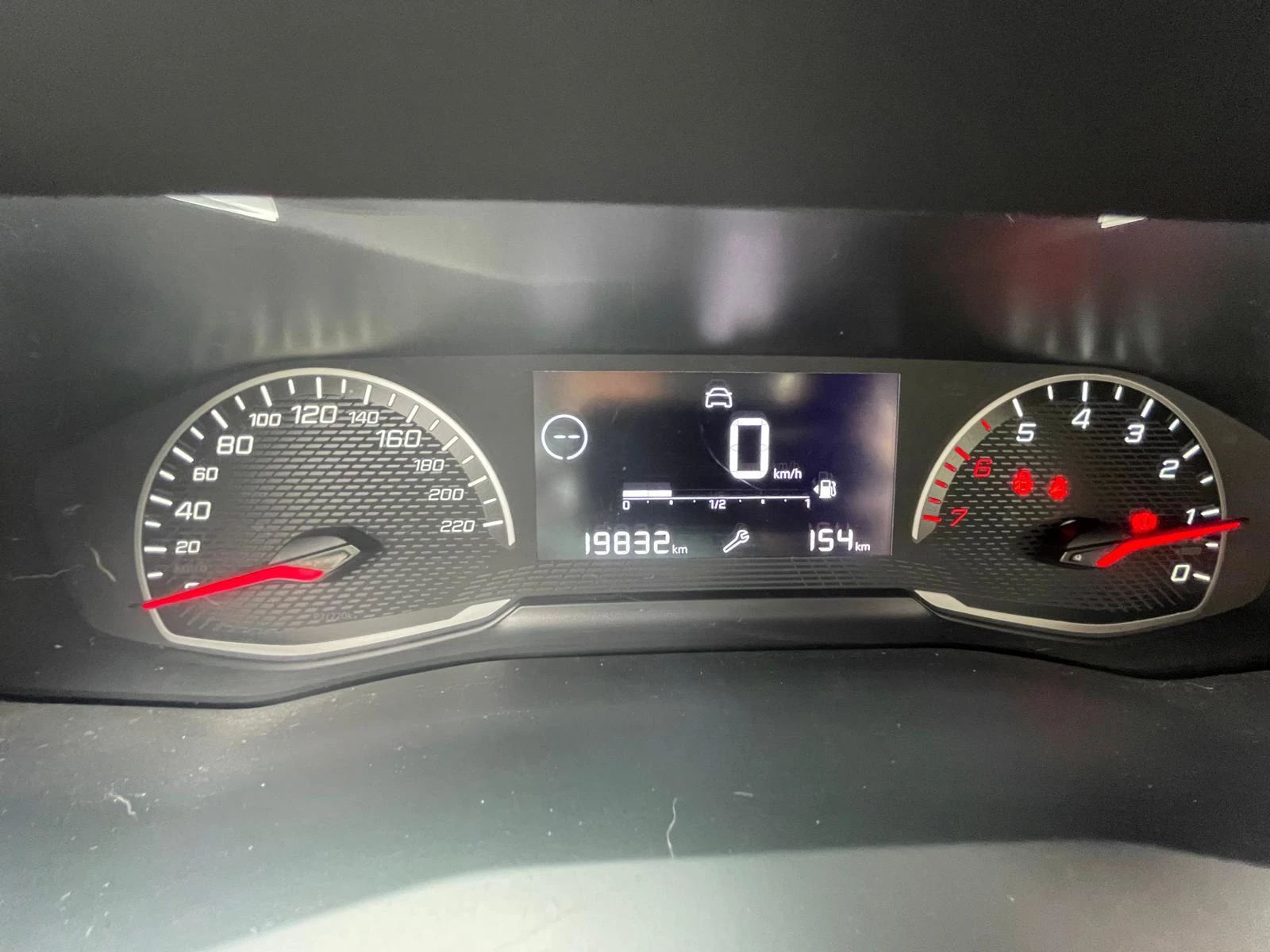 Peugeot 208 1.2 PureTech 75 MAN5 S&S Style