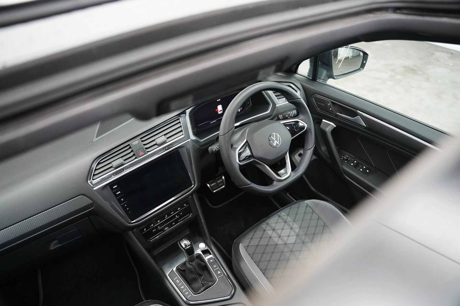 Volkswagen-Tiguan Allspace-image-35