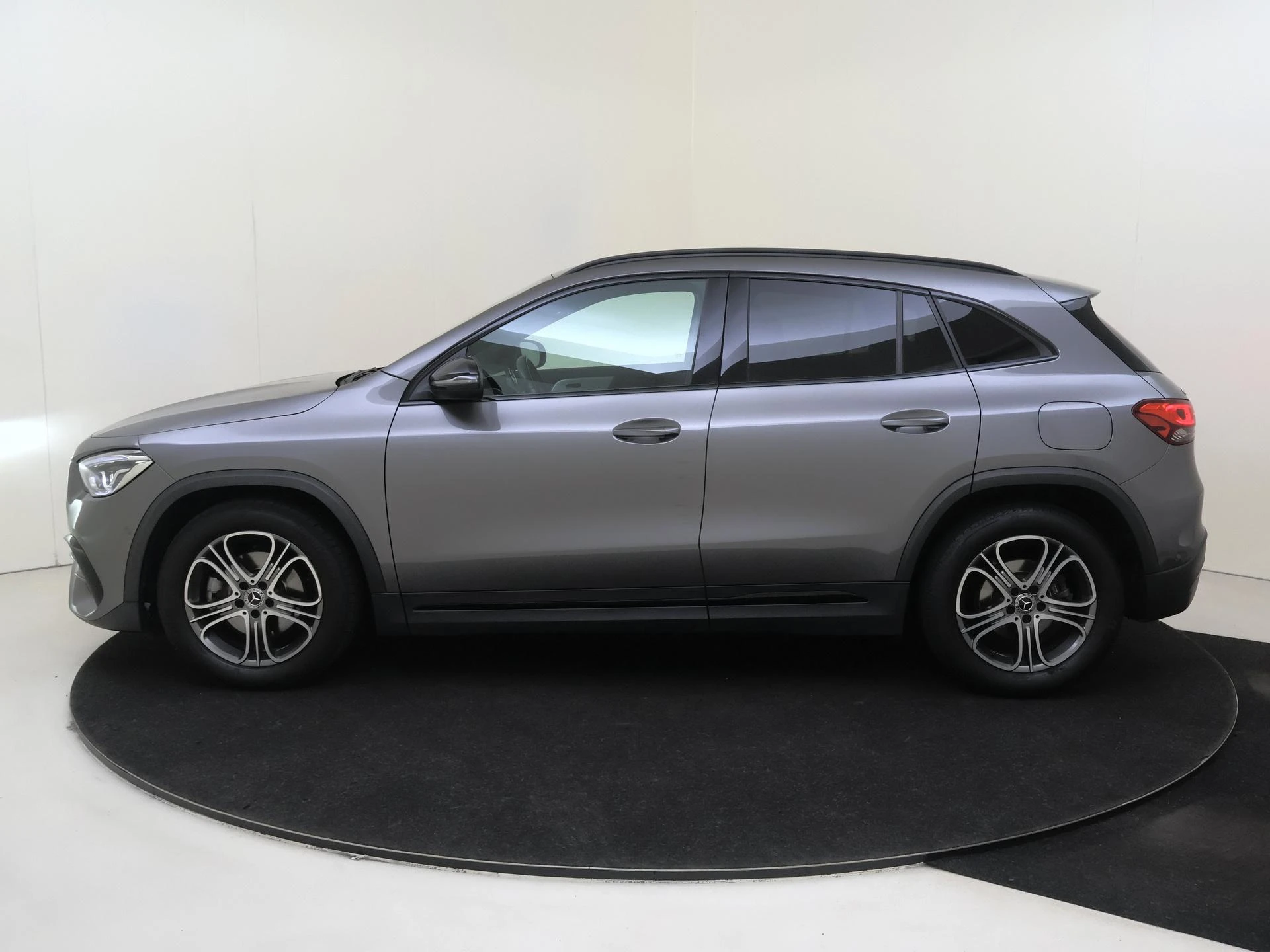 Mercedes-Benz GLA 200 AMG Line