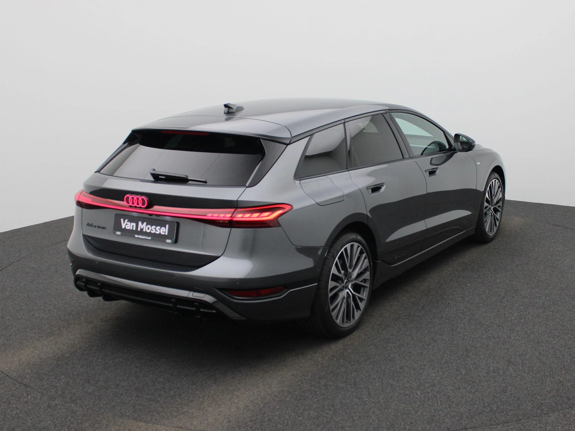 Audi A6 Avant e-tron S edition 83 kWh