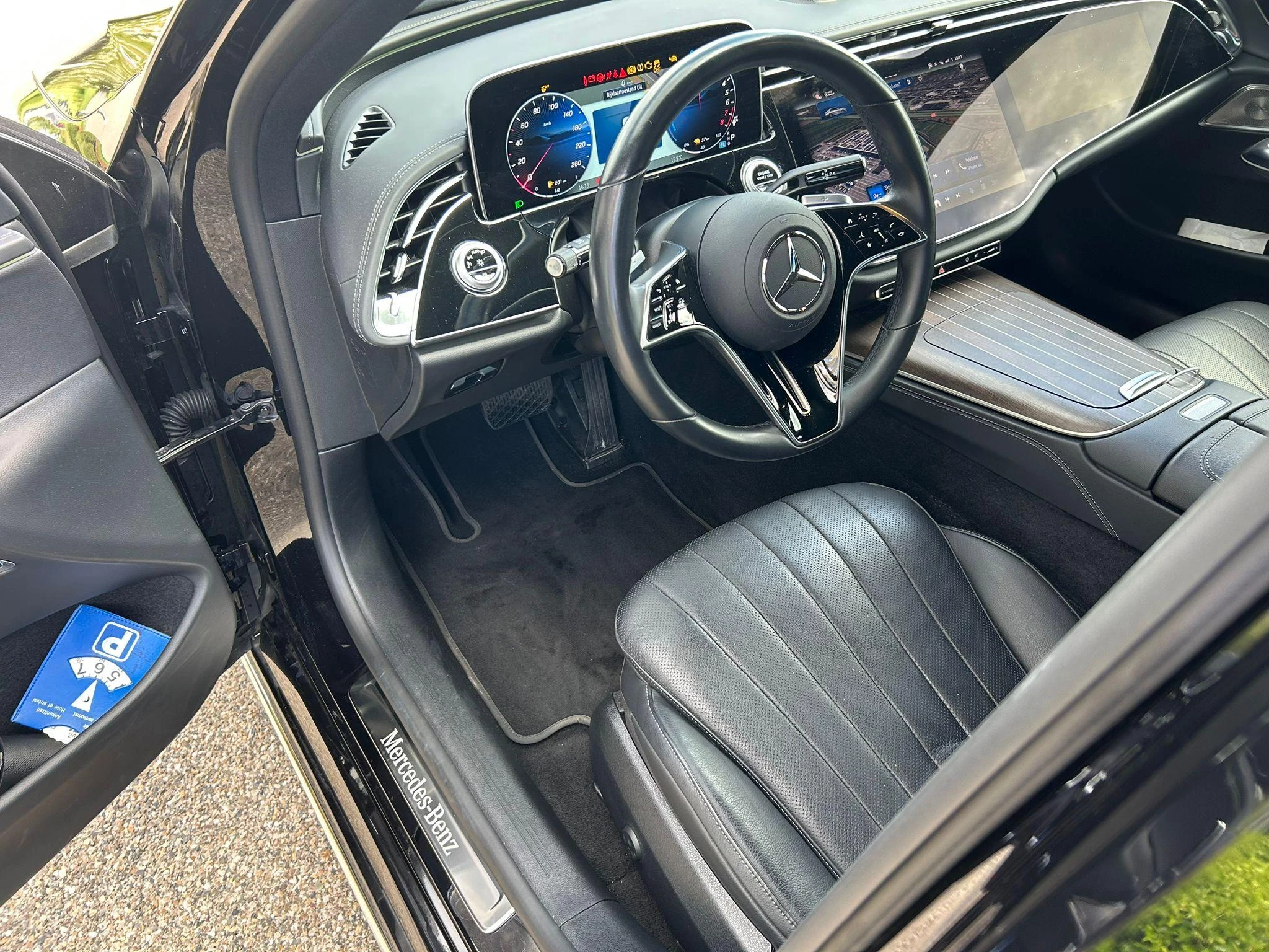 Mercedes-Benz E-Klasse 400 e 4MATIC Exclusive Line
