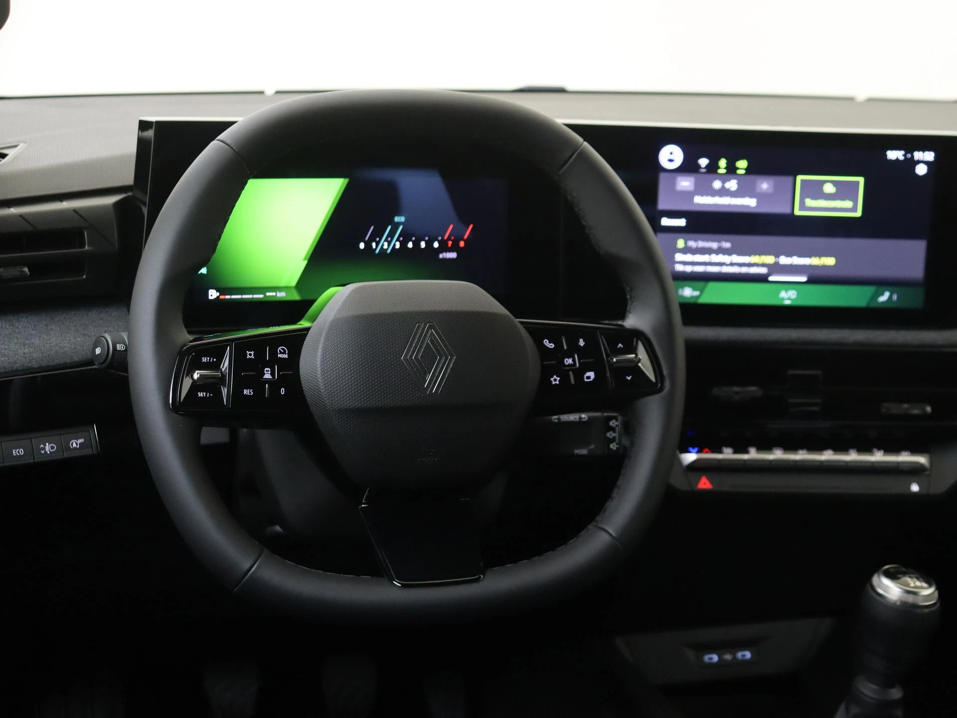 Renault-Clio-image-11
