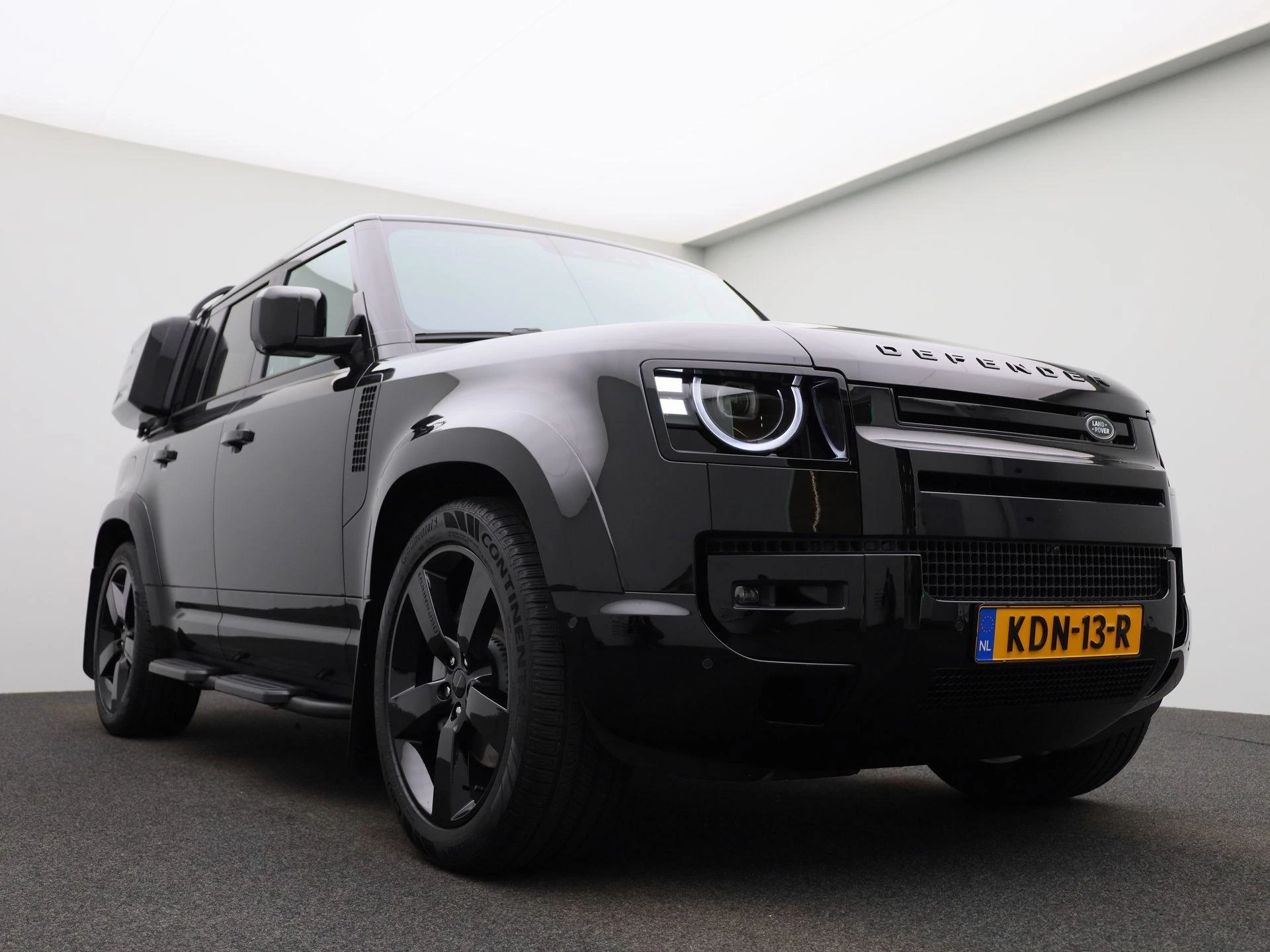 Land Rover-Defender-image-71