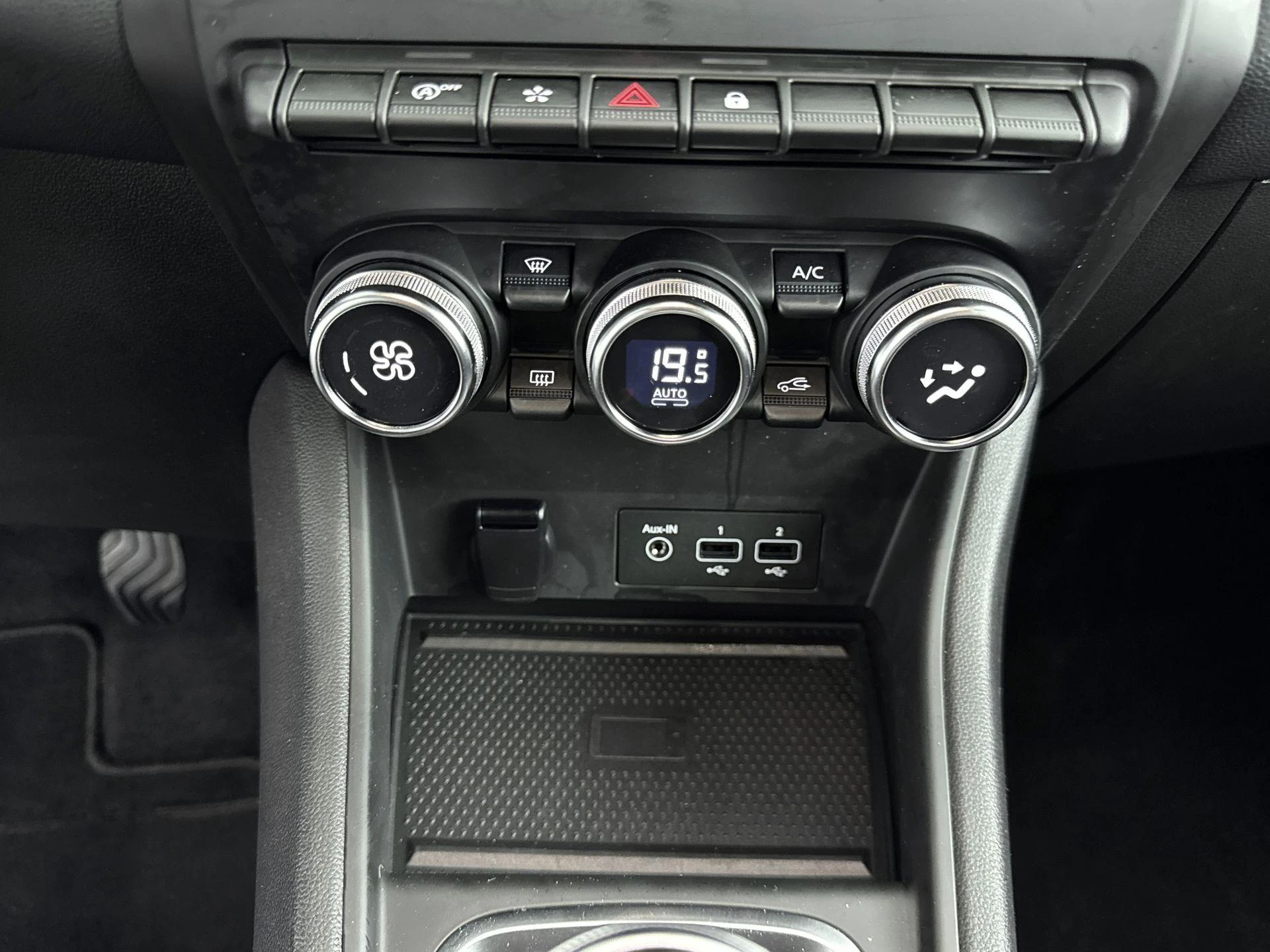 Renault-Captur-image-18