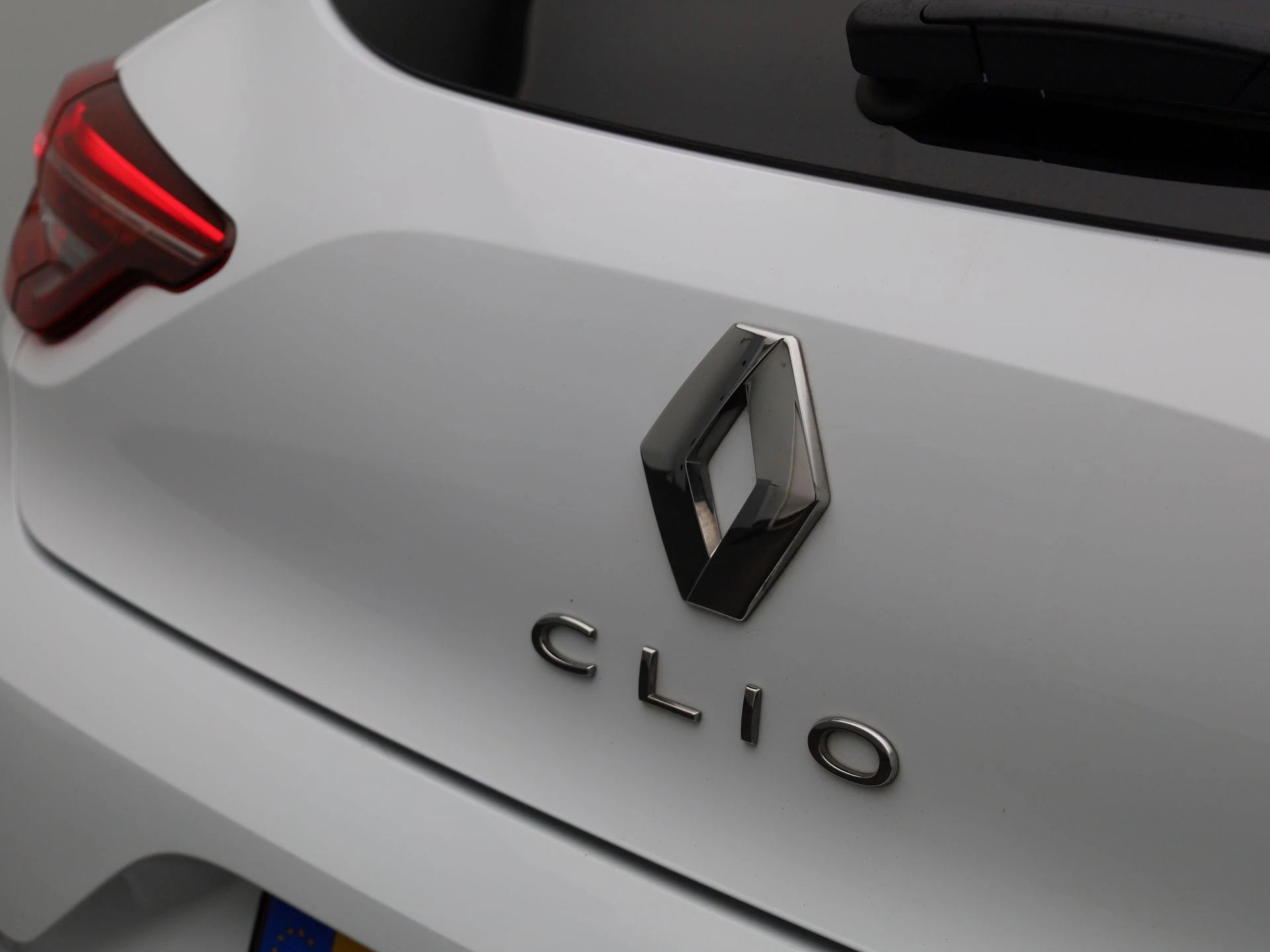 Renault-Clio-image-32