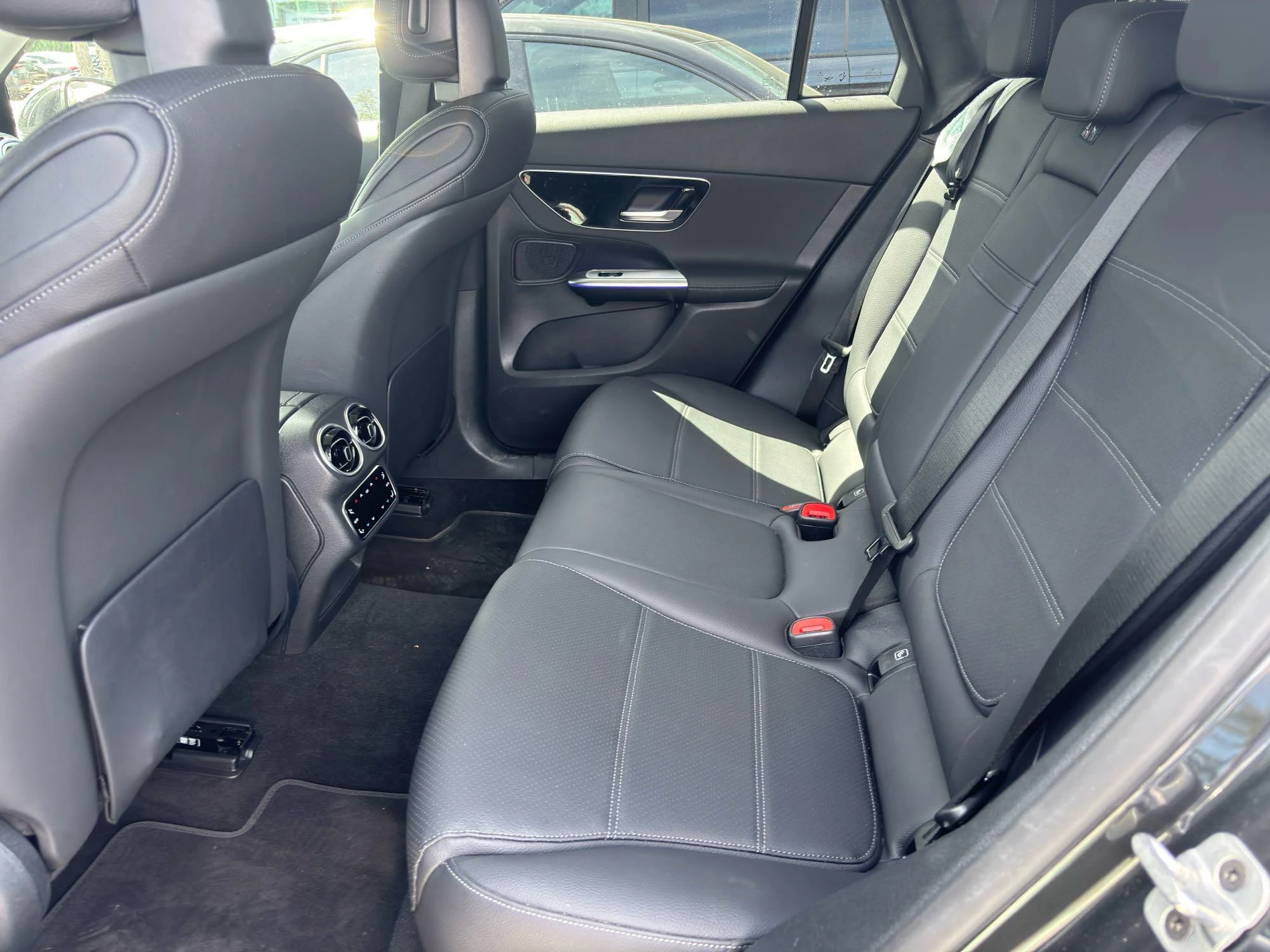 Mercedes-Benz GLC 300 e SUV Luxury Line + LEDER + DIGITAL LIGHT + TREKHAAK + 360 CAMERA +