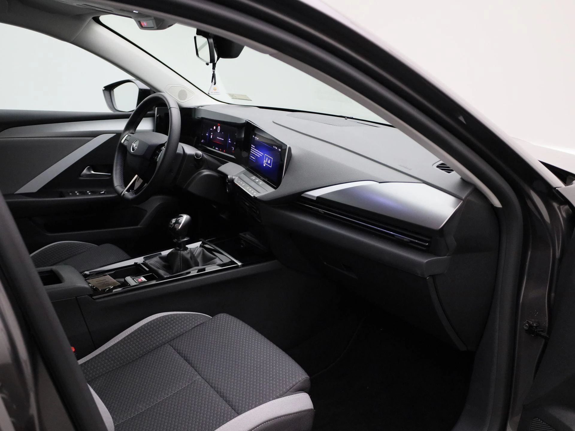 Opel-Astra-image-28