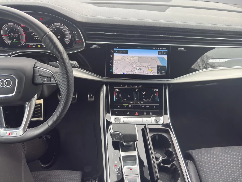 Audi Q8 50 TDI quattro *S-LINE*LUFTFEDERUNG*NAVI*