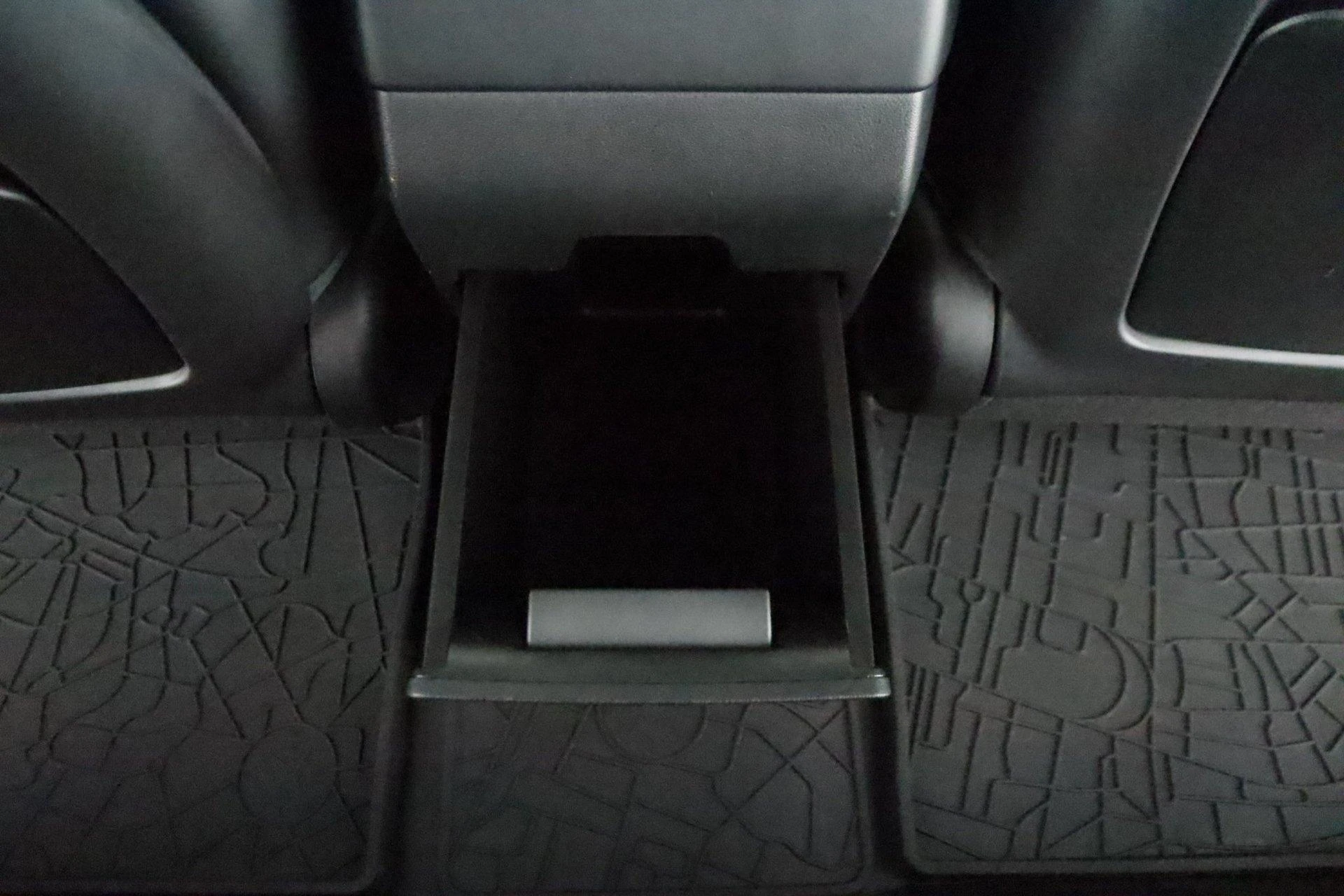 Hyundai-Santa Fe-image-64