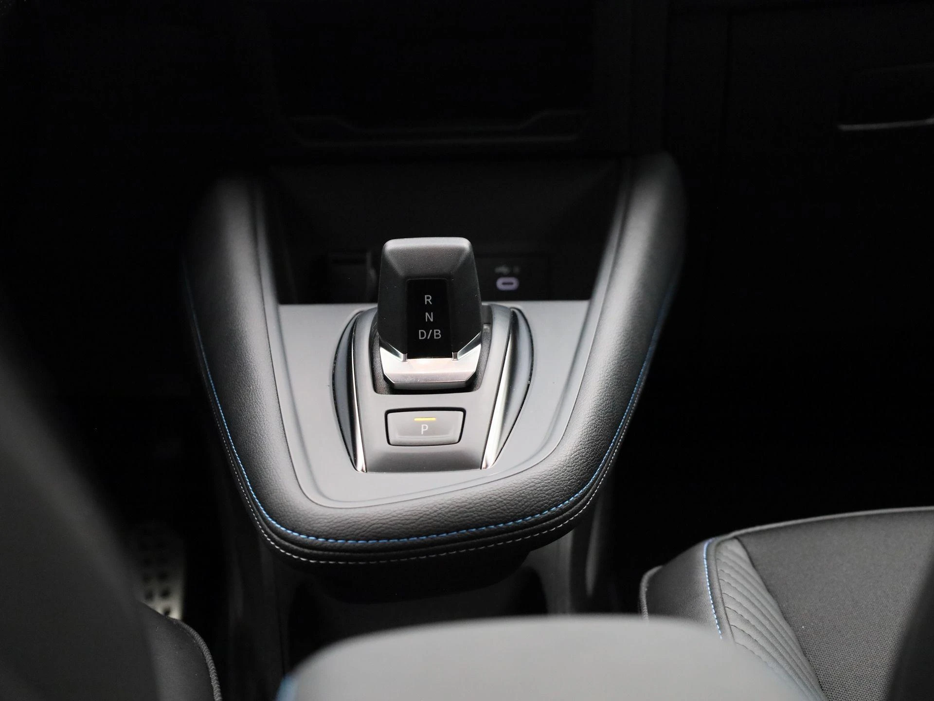 Renault Captur 1.8 E-Tech full hybrid 160 Pk Esprit Alpine