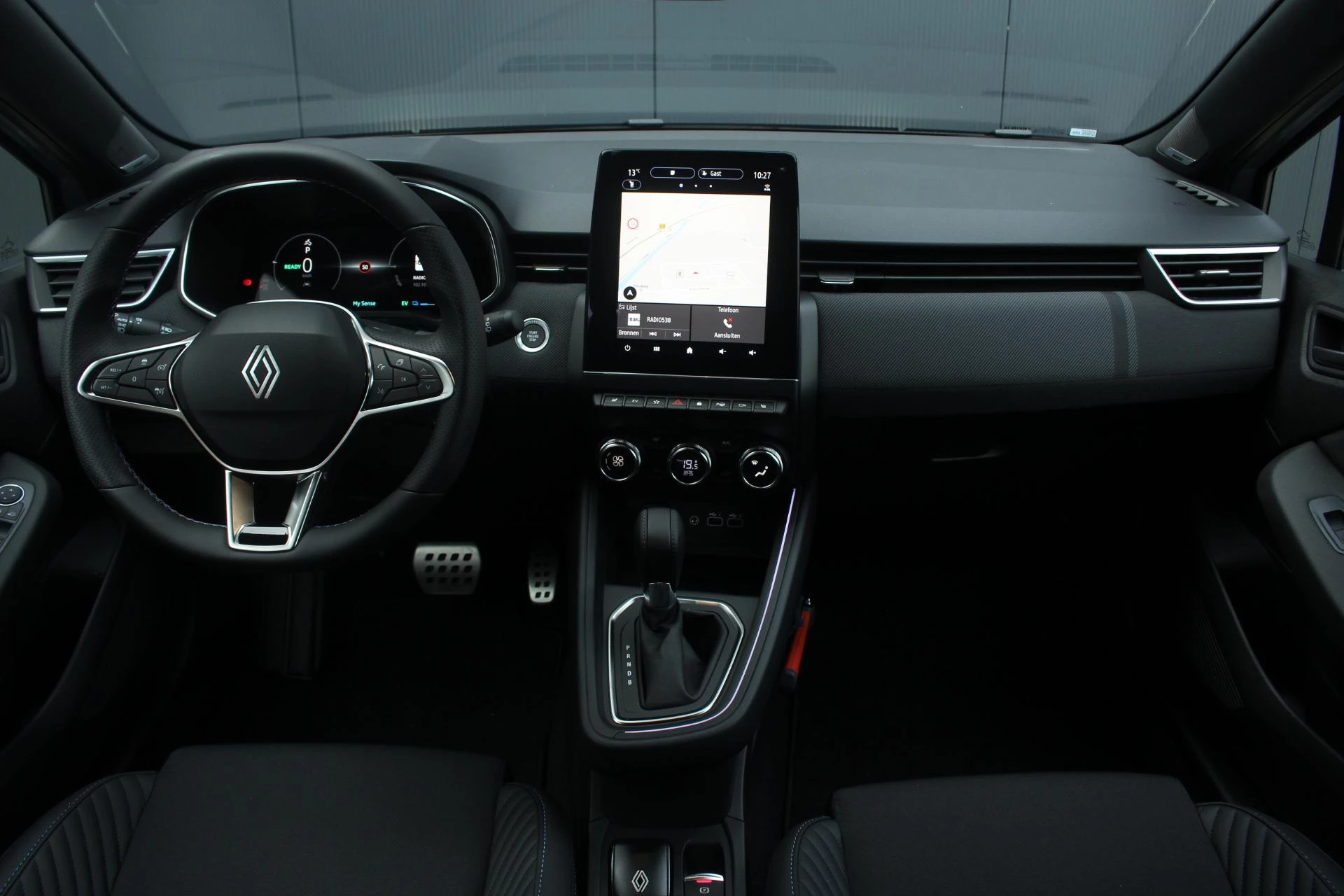 Renault-Clio-image-13