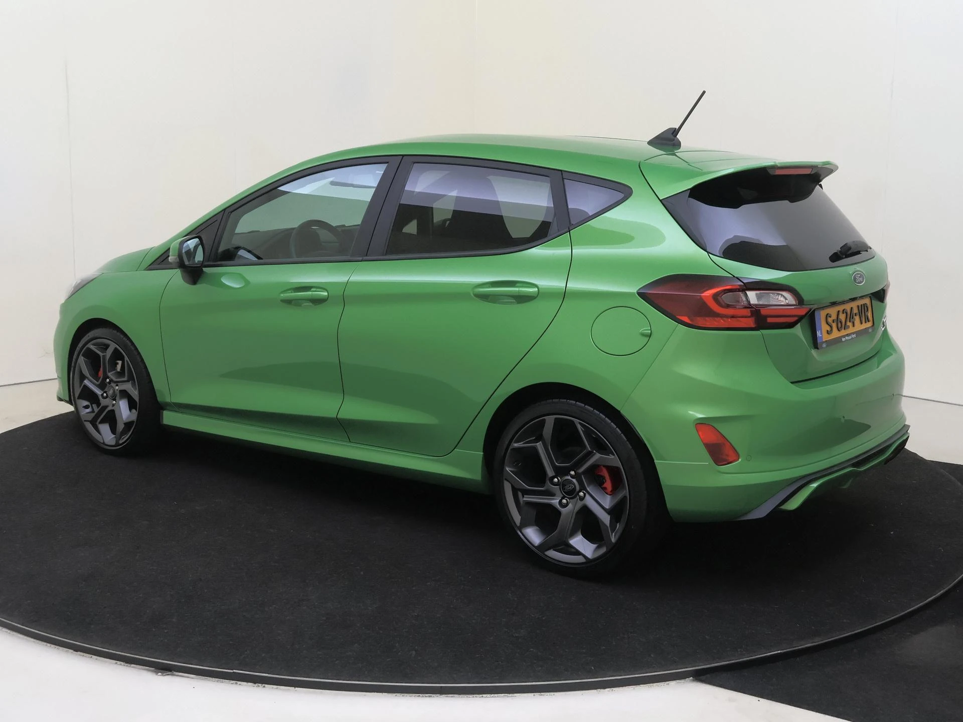 Ford-Fiesta-image-2