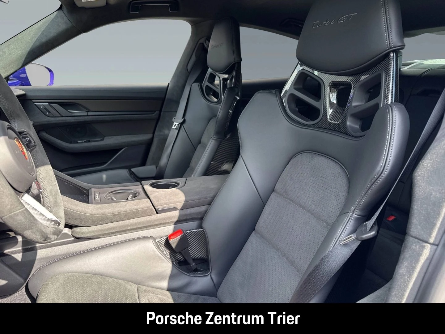 Porsche-Taycan-image-4