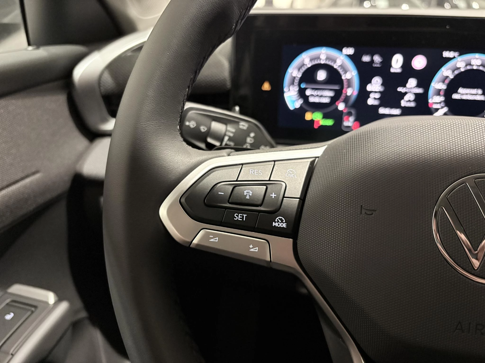 Volkswagen T-Roc 1.5 eTsi Life First Edition 116 PK Automaat