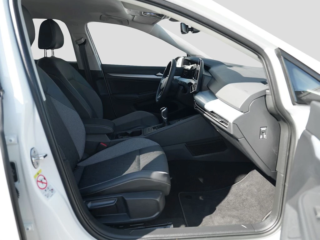 Volkswagen Golf VIII 1.5 TSI GOAL /LED/Navi/AHK/ACC/RFK