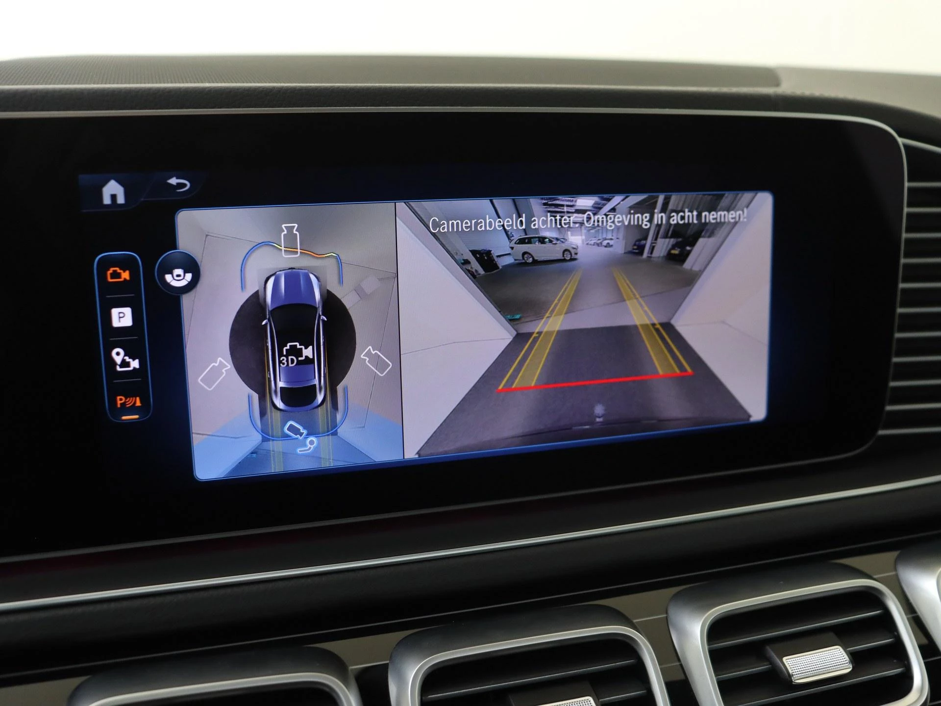 Mercedes-Benz-GLE-image-21