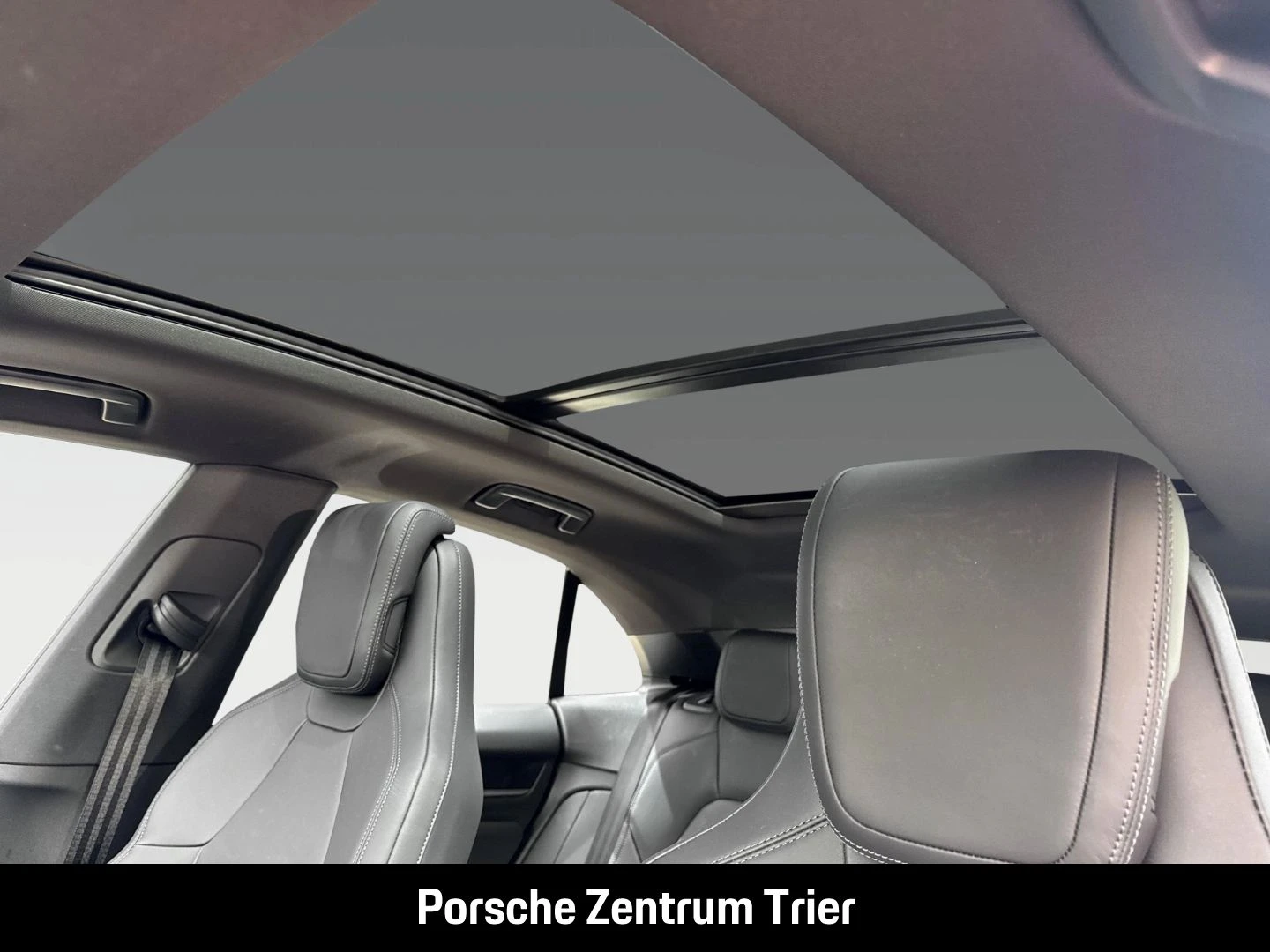 Porsche-Macan-image-22