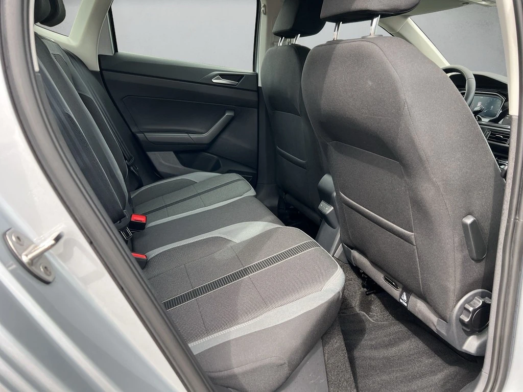 Volkswagen-Polo-image-11