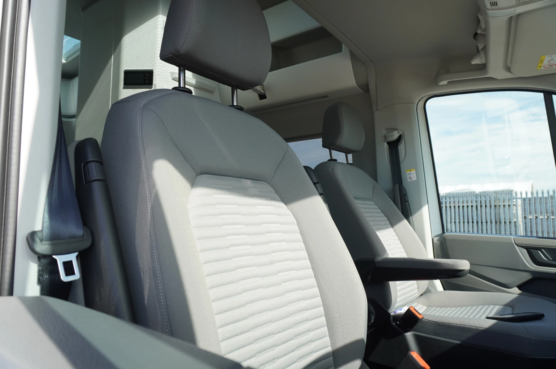 Volkswagen-California-image-53
