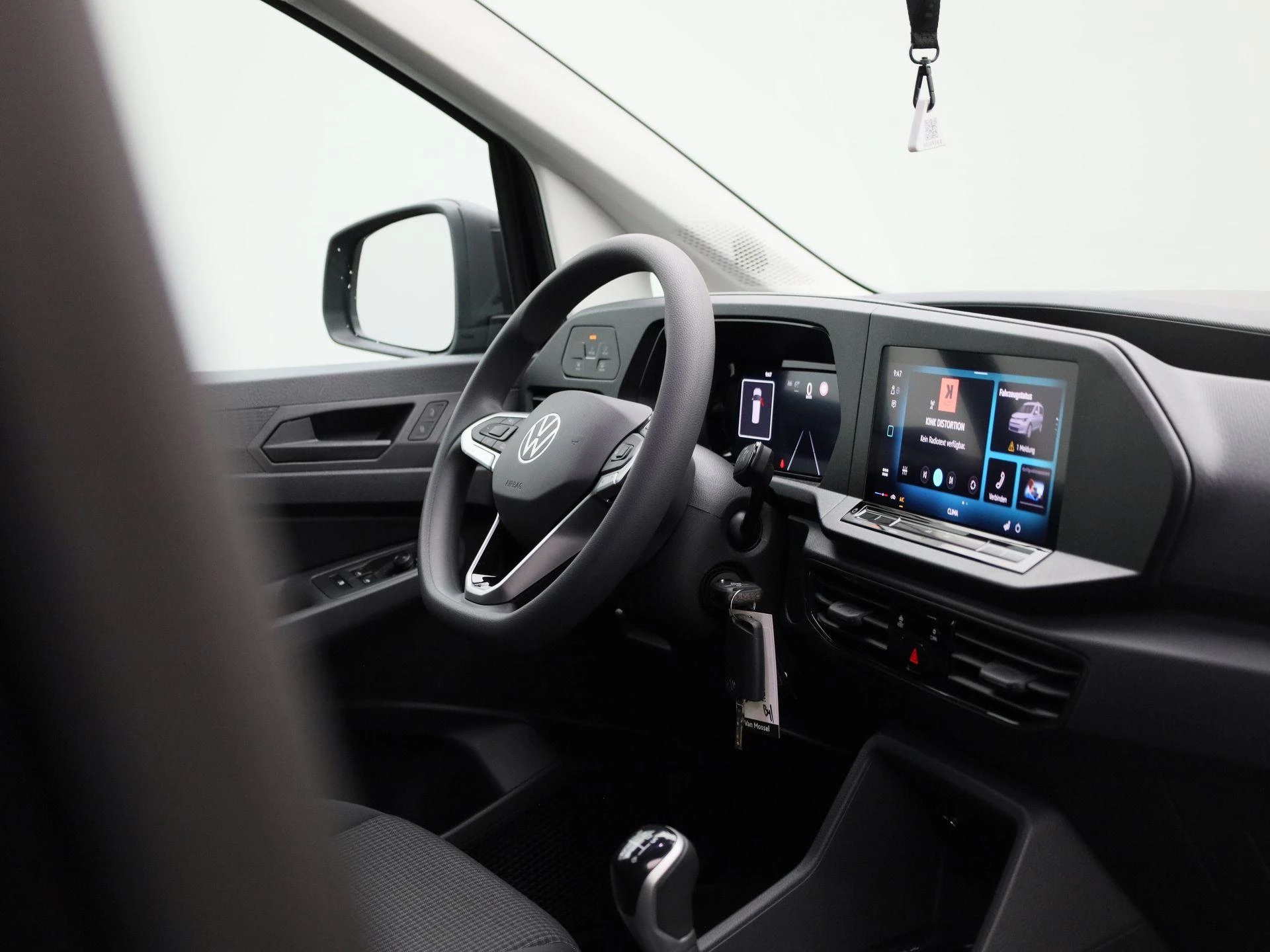 Volkswagen-Caddy-image-6