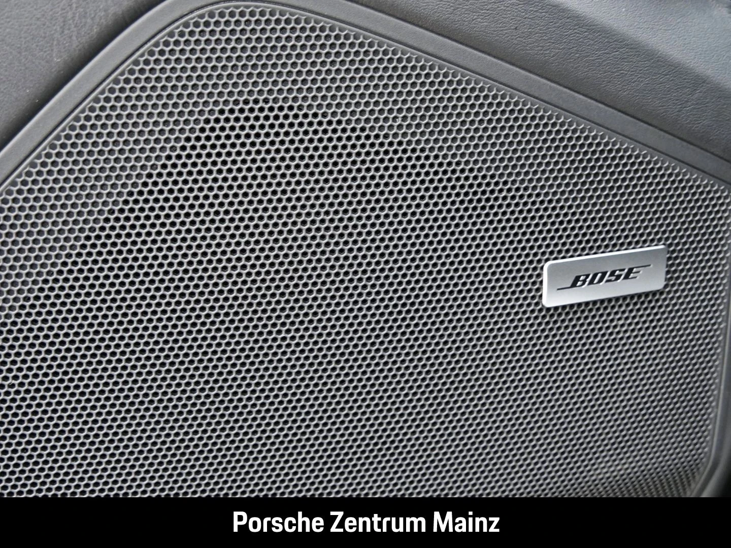 Porsche-Cayenne-image-29