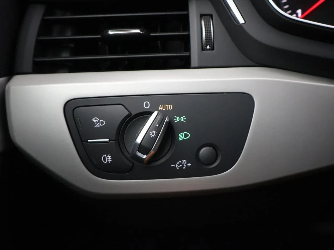 Audi-A4-image-26