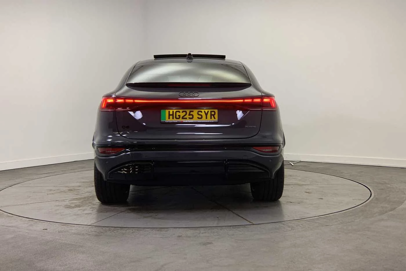 Audi-Q6 e-tron-image-10