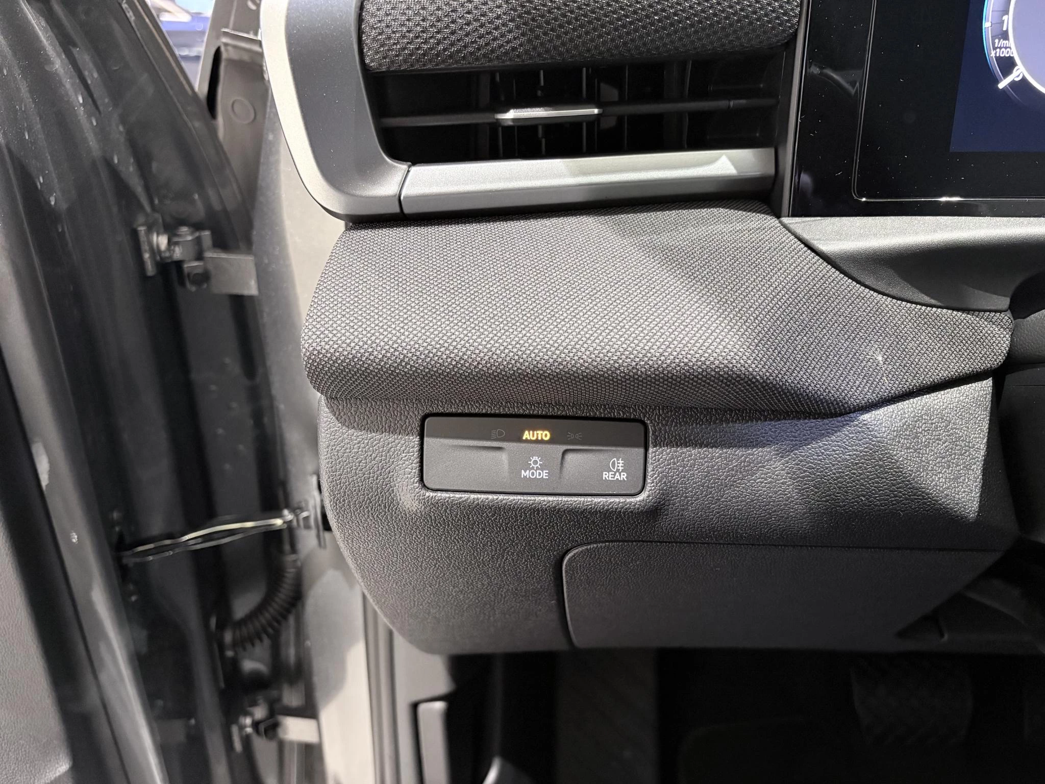 Volkswagen T-Roc 1.5 eTsi Life First Edition 116 PK Automaat