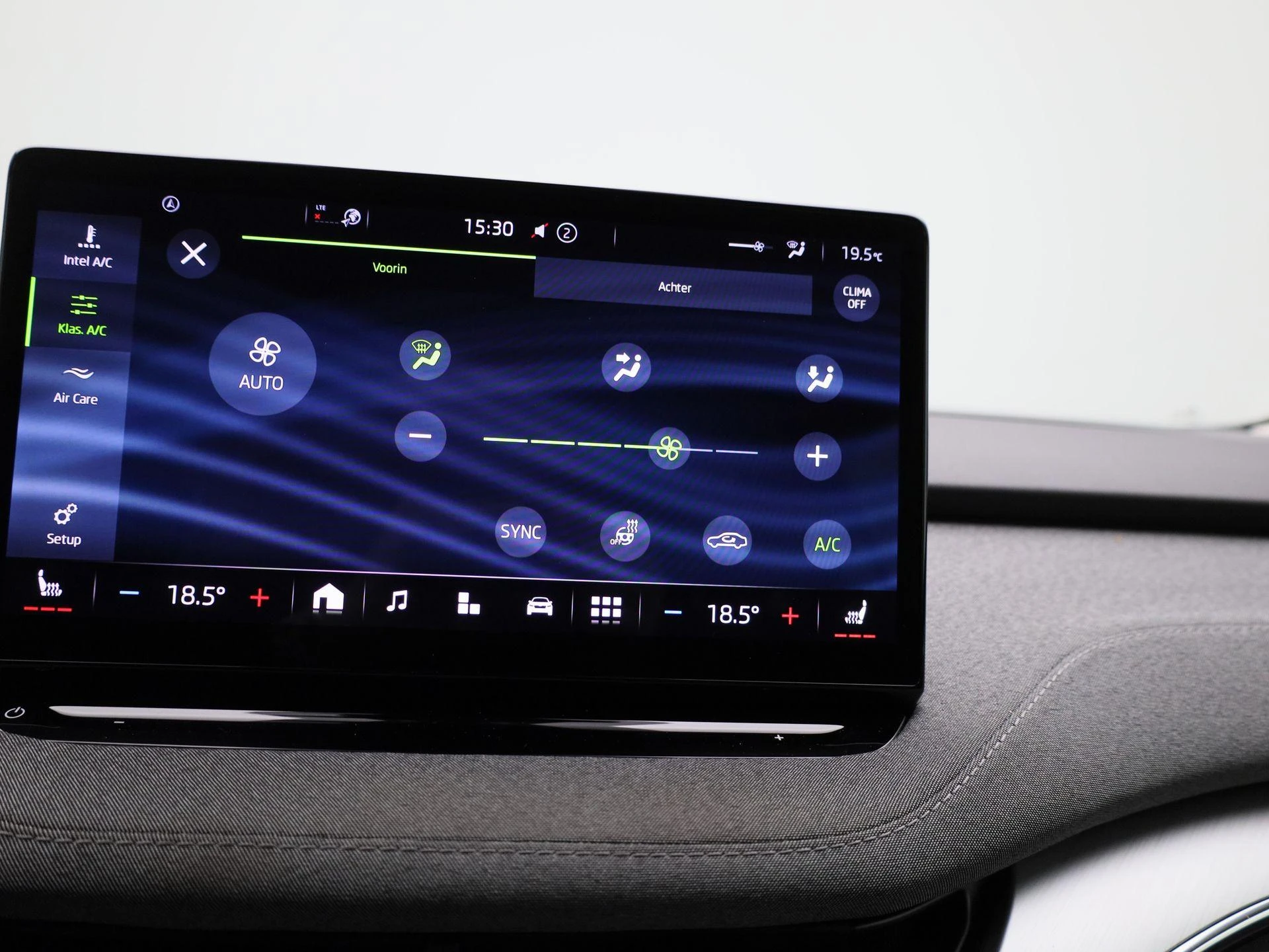 Škoda-Enyaq iV-image-30