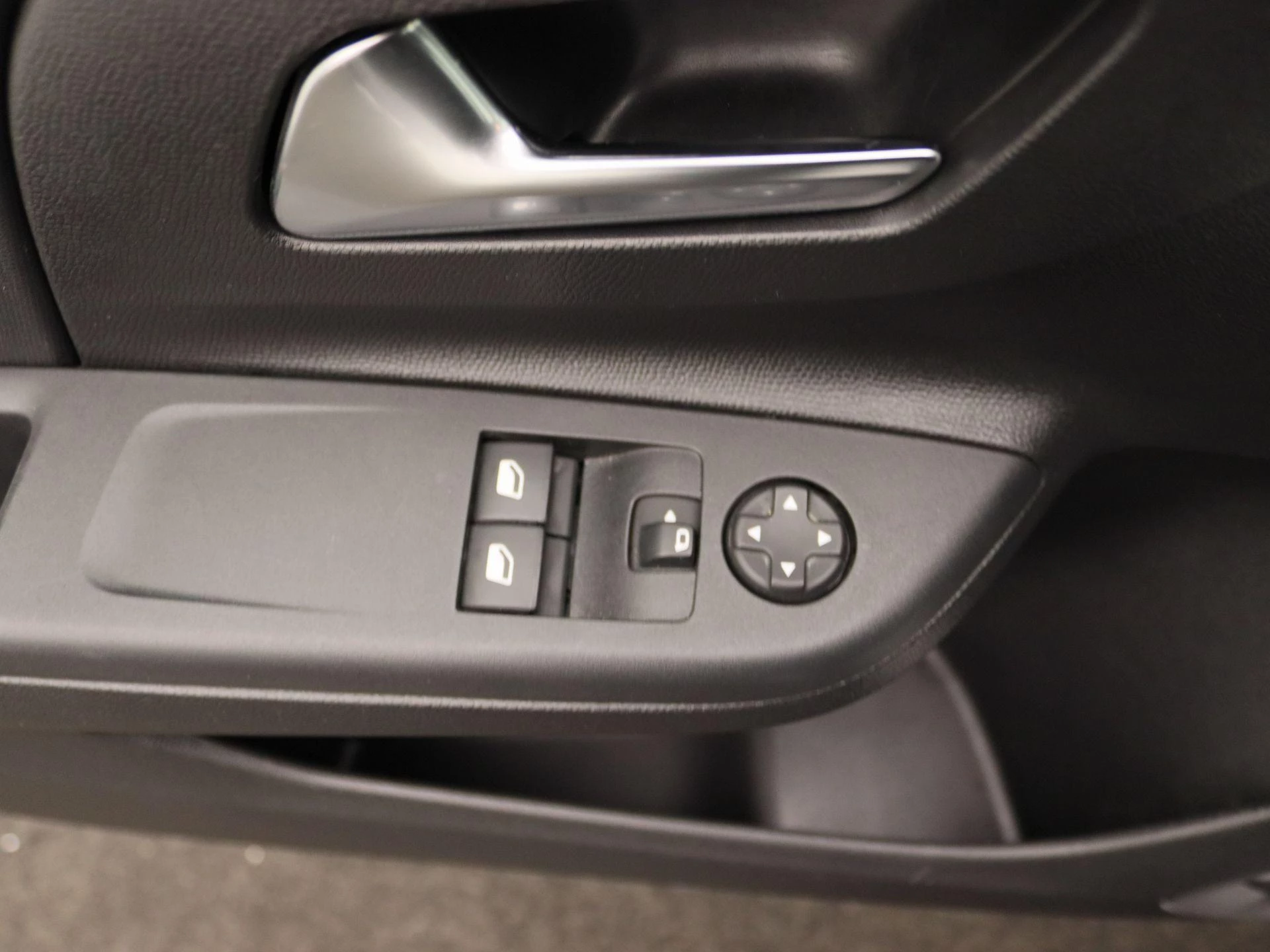 Opel-Corsa-image-20