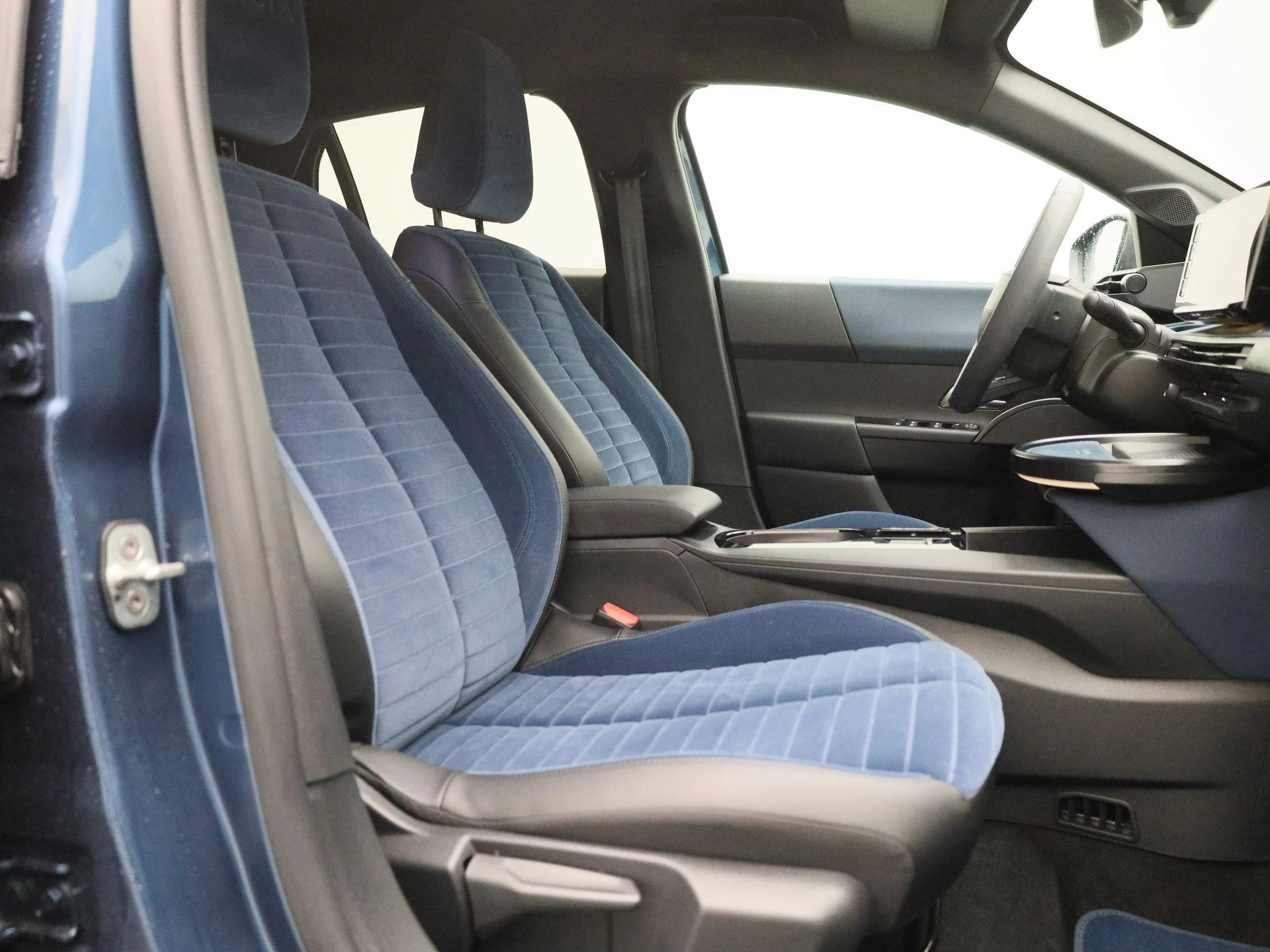 Lancia Ypsilon Edizione Cassina Limitata 51 kWh