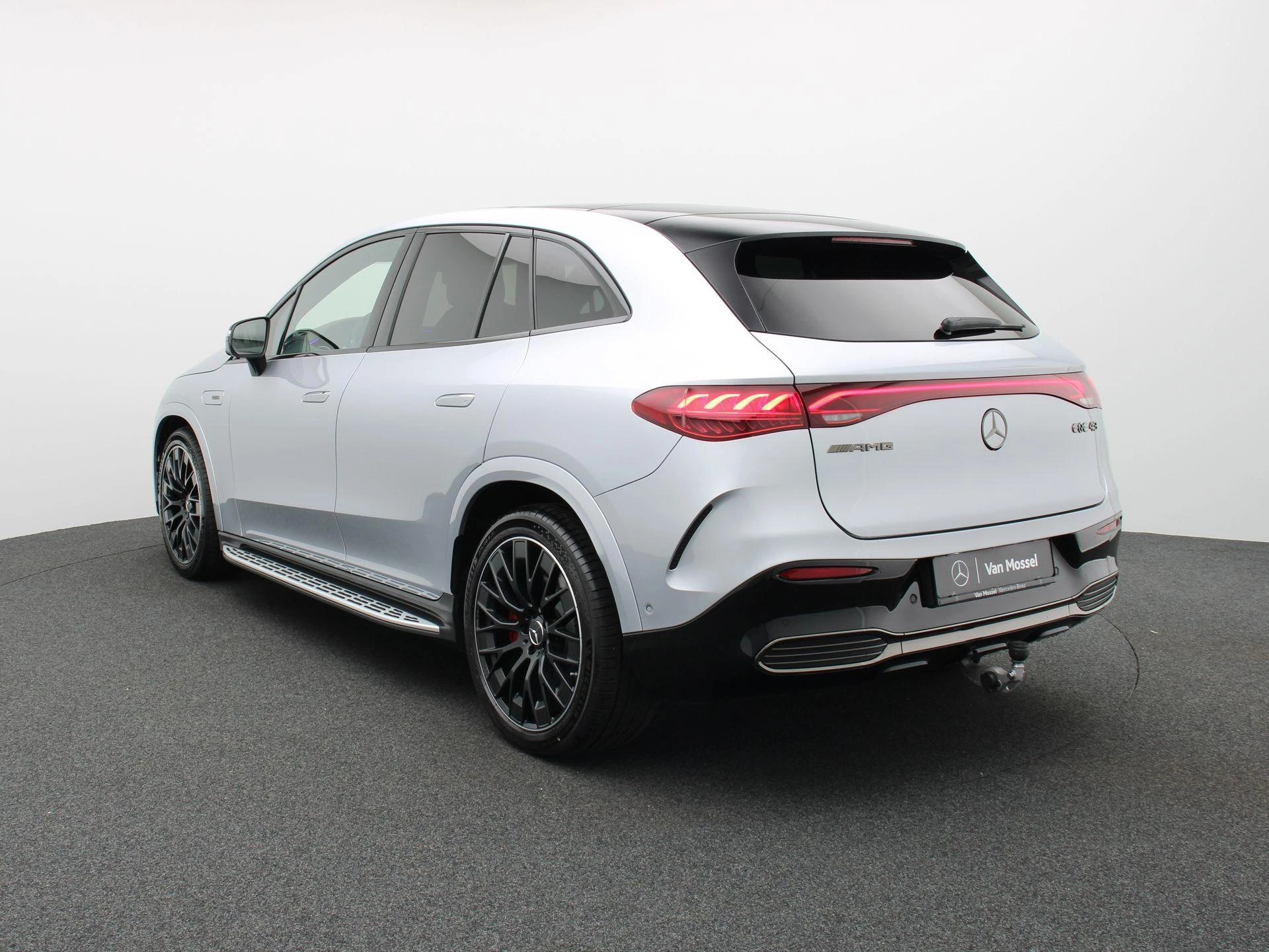 Mercedes-Benz EQE SUV 43 4MATIC Night Edition + NAPPA + PANO DAK + DIGITAL LIGHT + HYPERSCREEN +