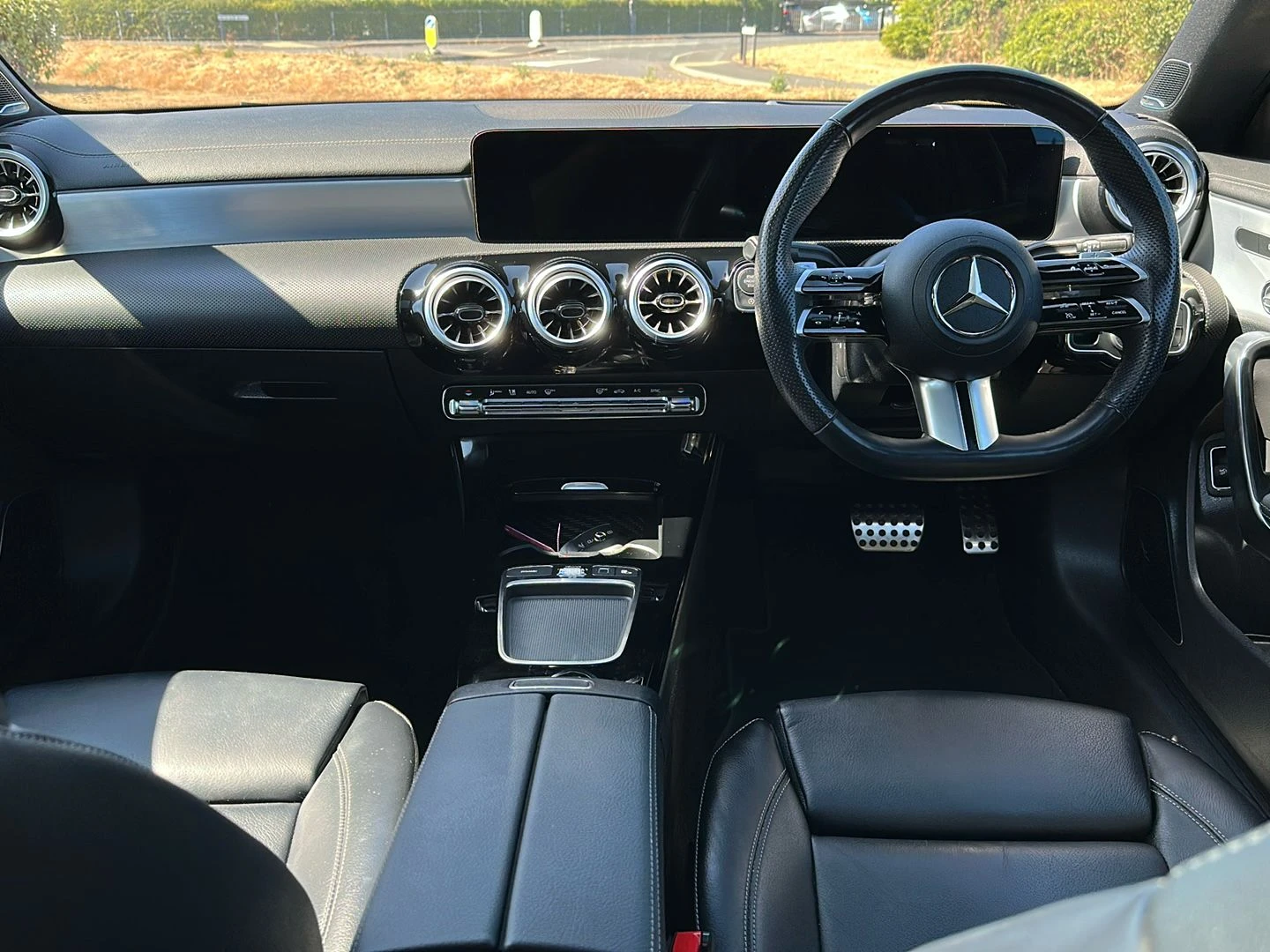 Mercedes-Benz-CLA-image-3