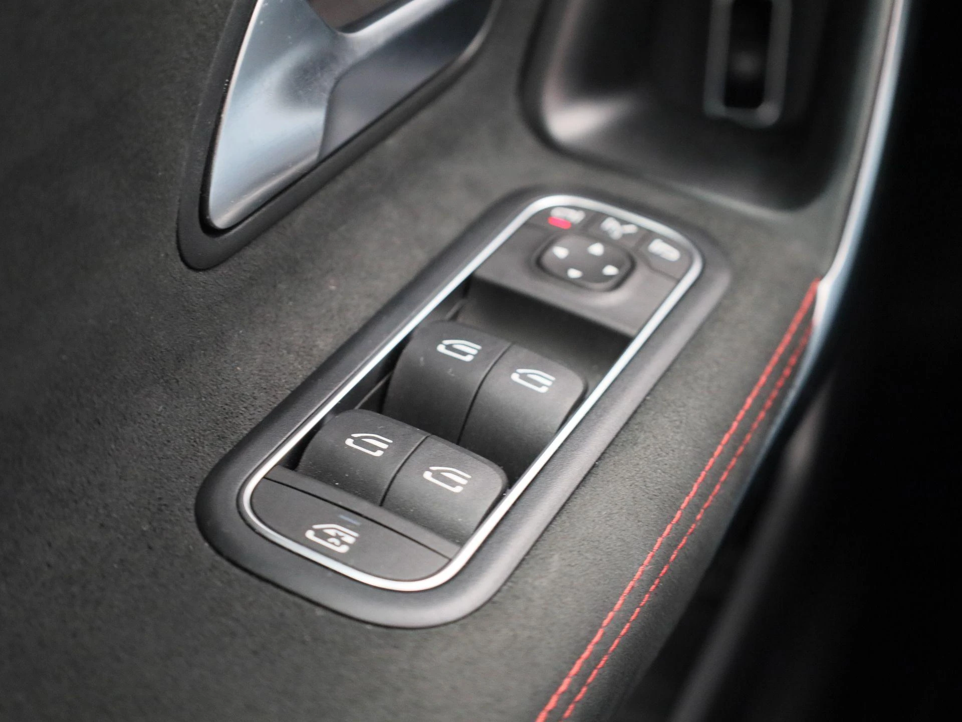 Mercedes-Benz-A-Klasse-image-31