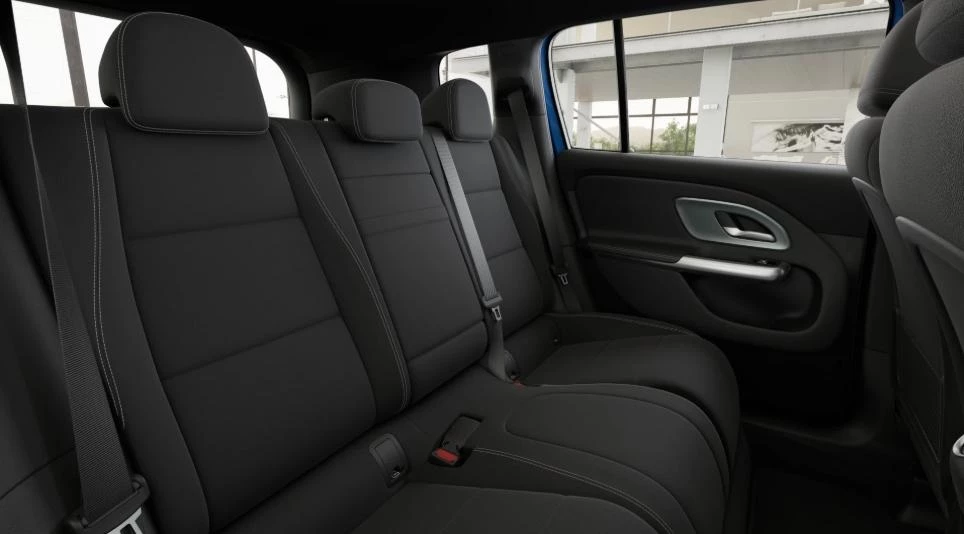 Mercedes-Benz-GLB-image-10