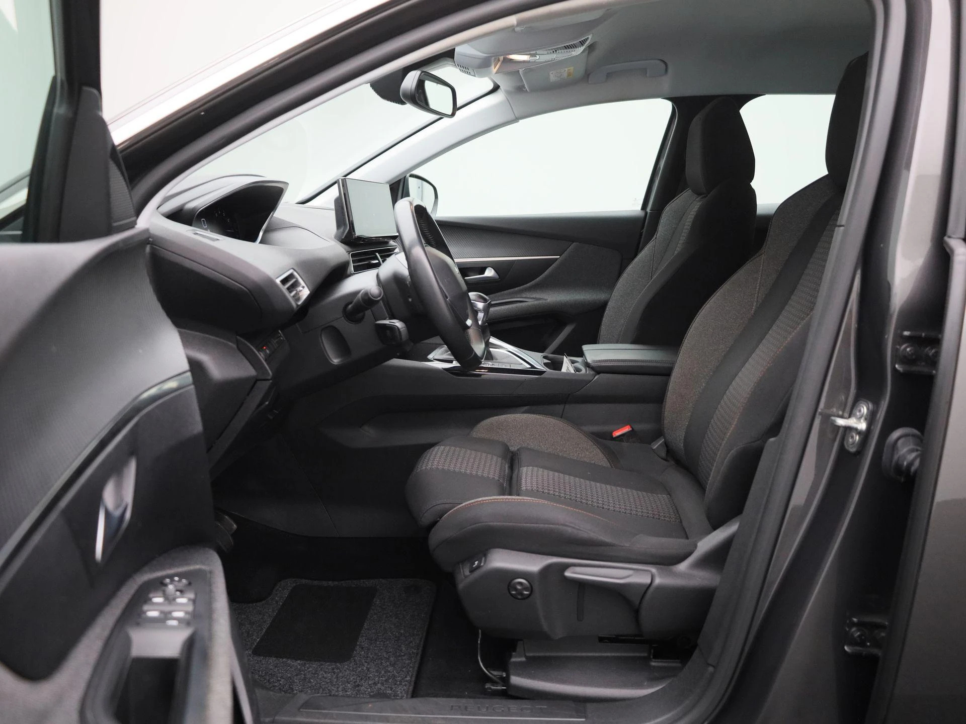 Peugeot-3008-image-11