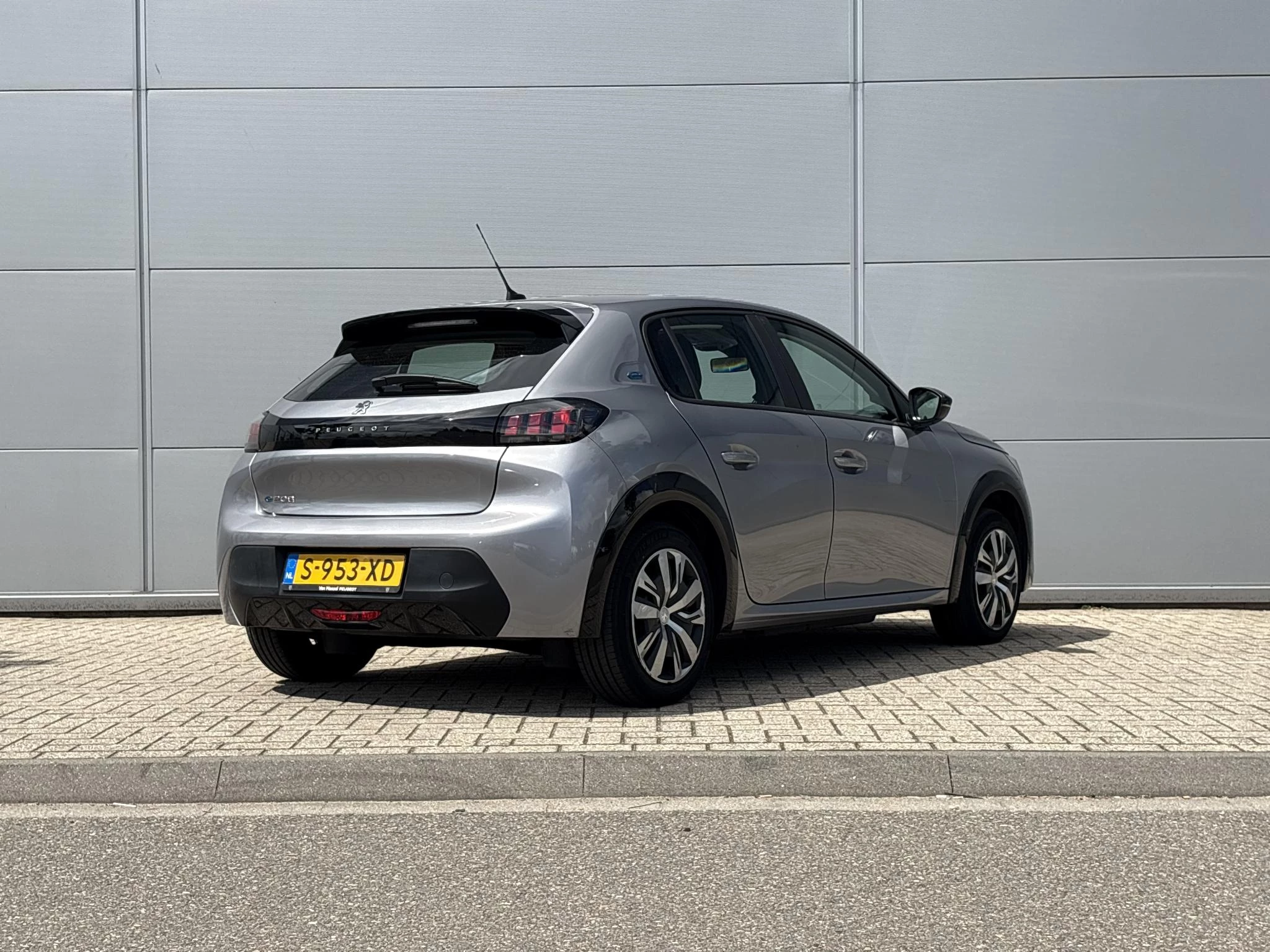 Peugeot e-208 EV Active 50 kWh