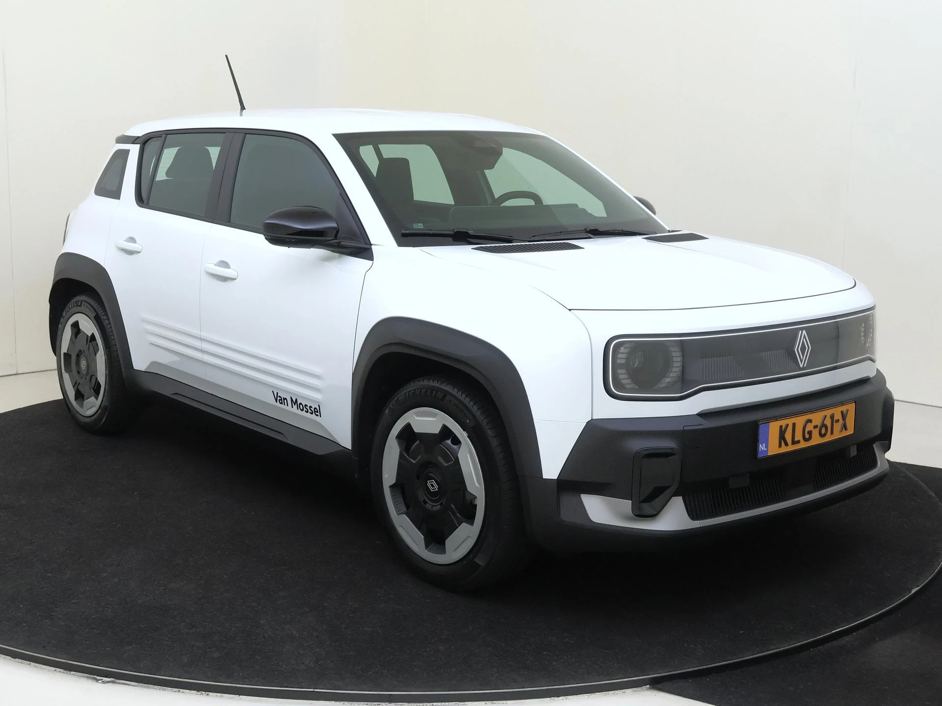 Renault R4
