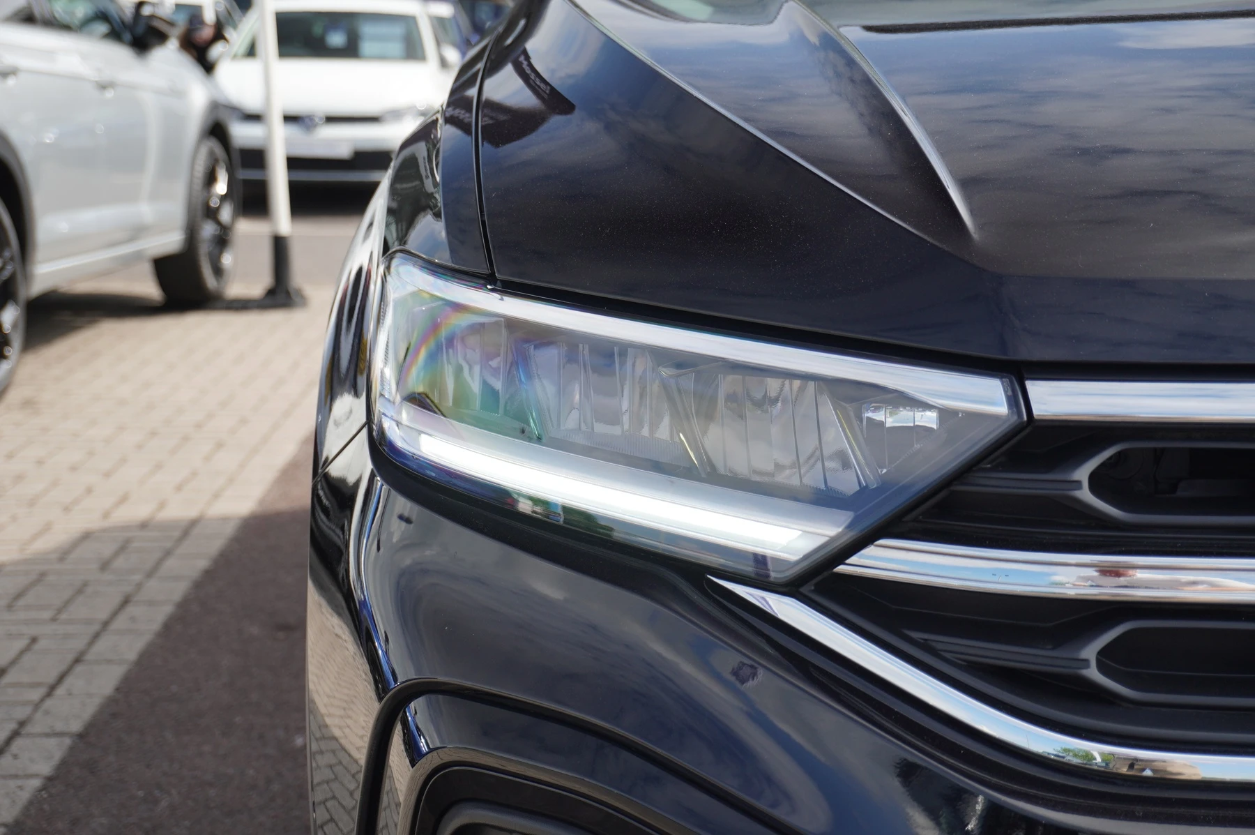 Volkswagen-T-Roc-image-45