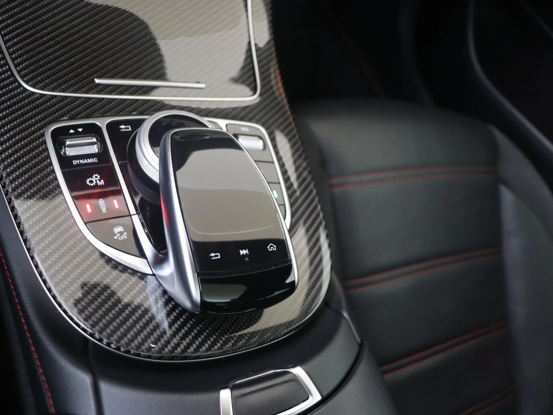 Mercedes-Benz-E-Klasse-image-29