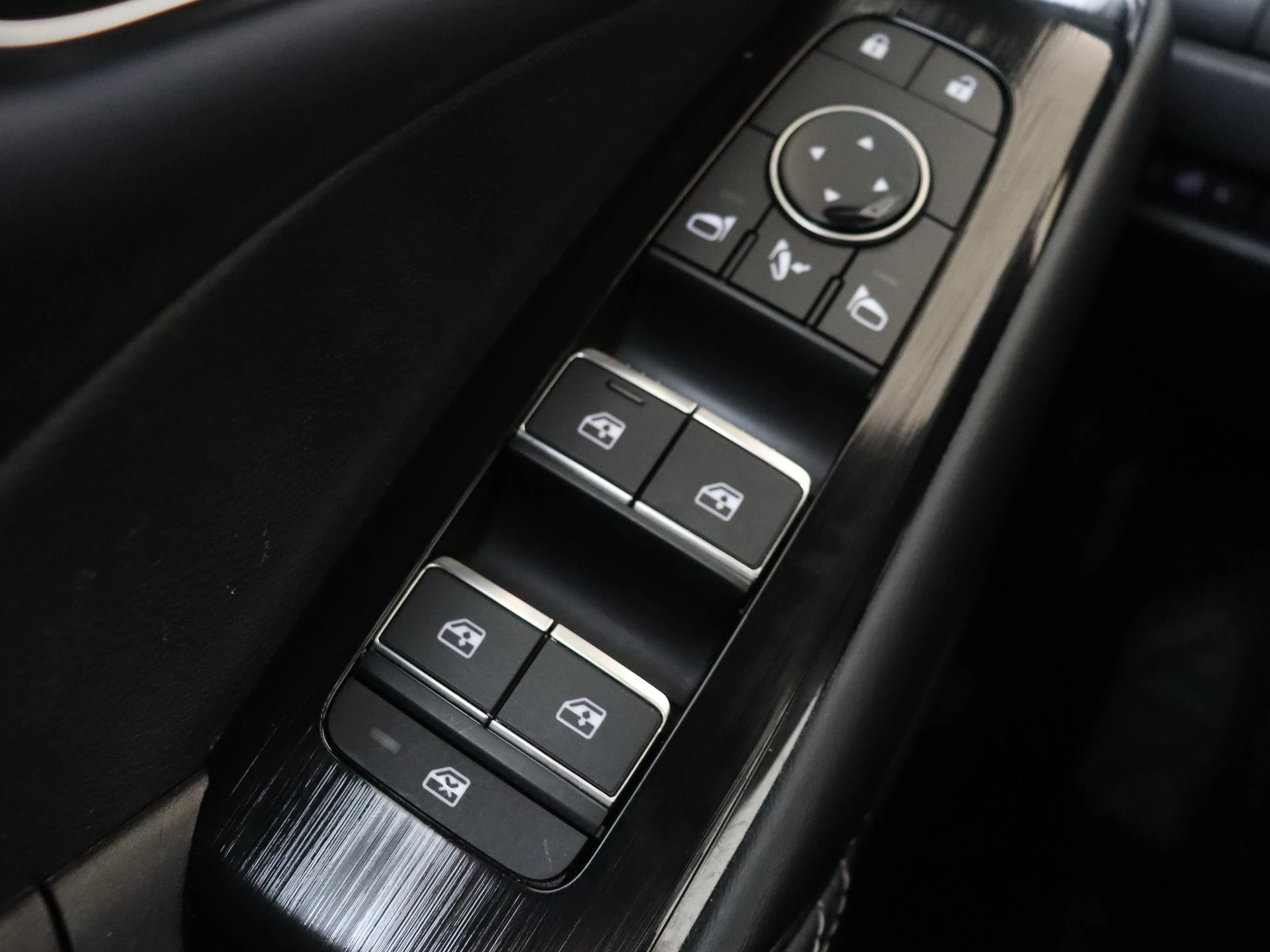 Nissan-QASHQAI-image-31