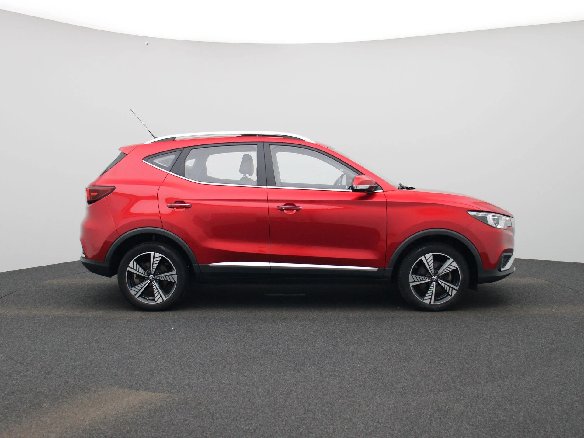 MG-ZS EV-image-5