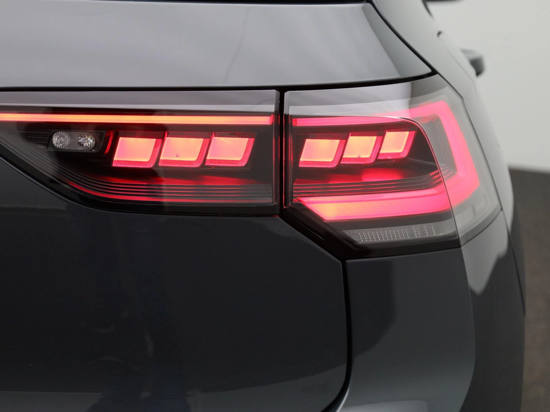 Volkswagen-Golf-image-45