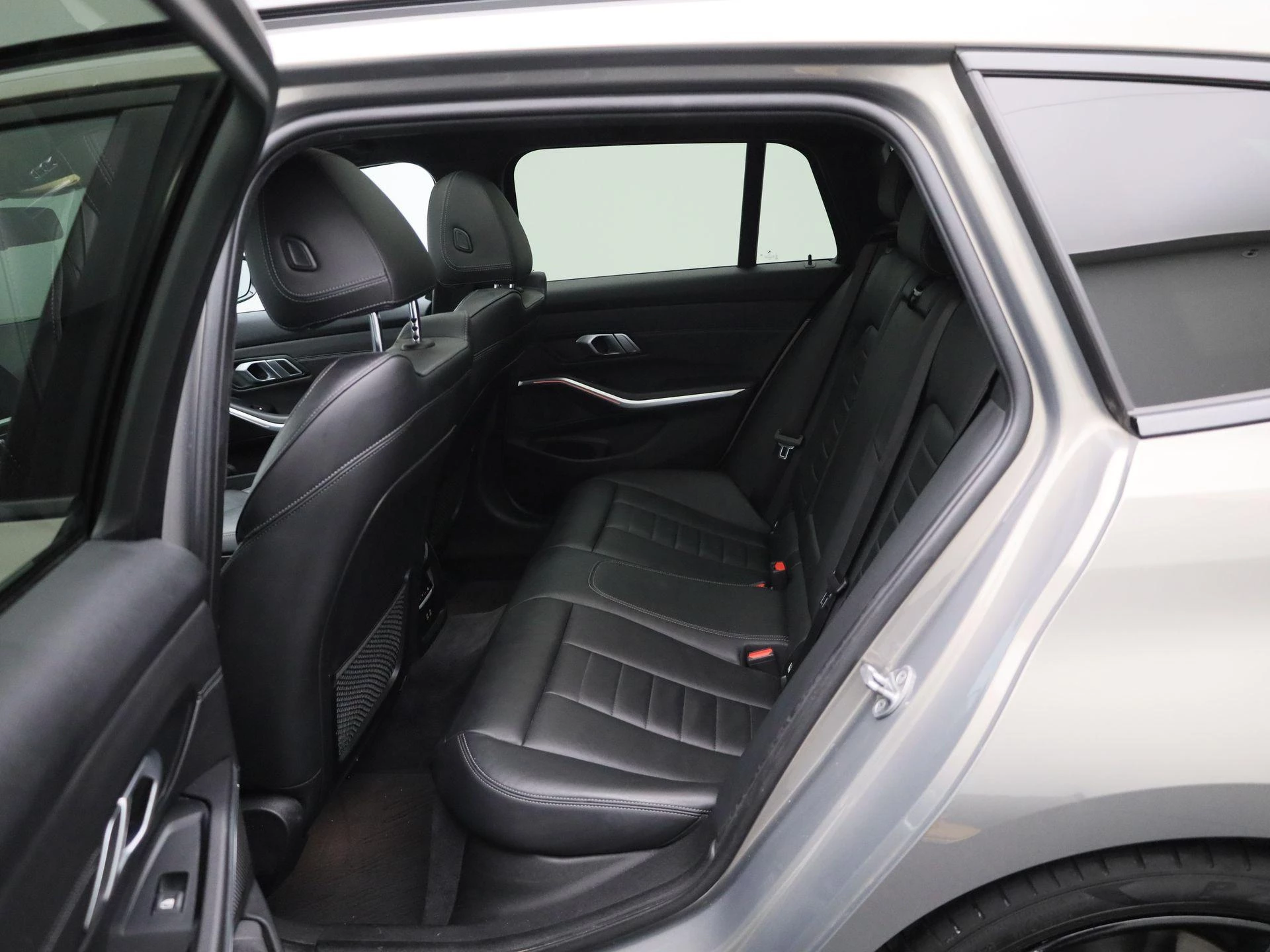 BMW-3 Serie-image-9