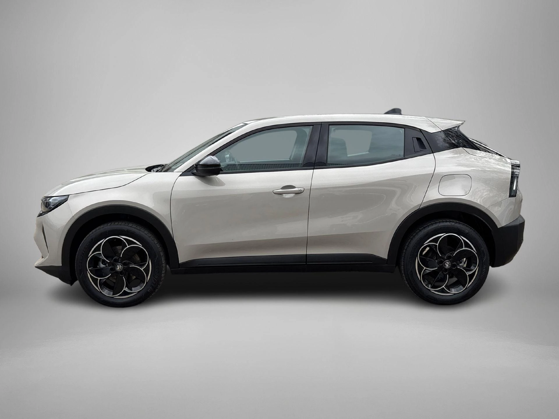 Alfa Romeo Junior Elettrica 54 kWh