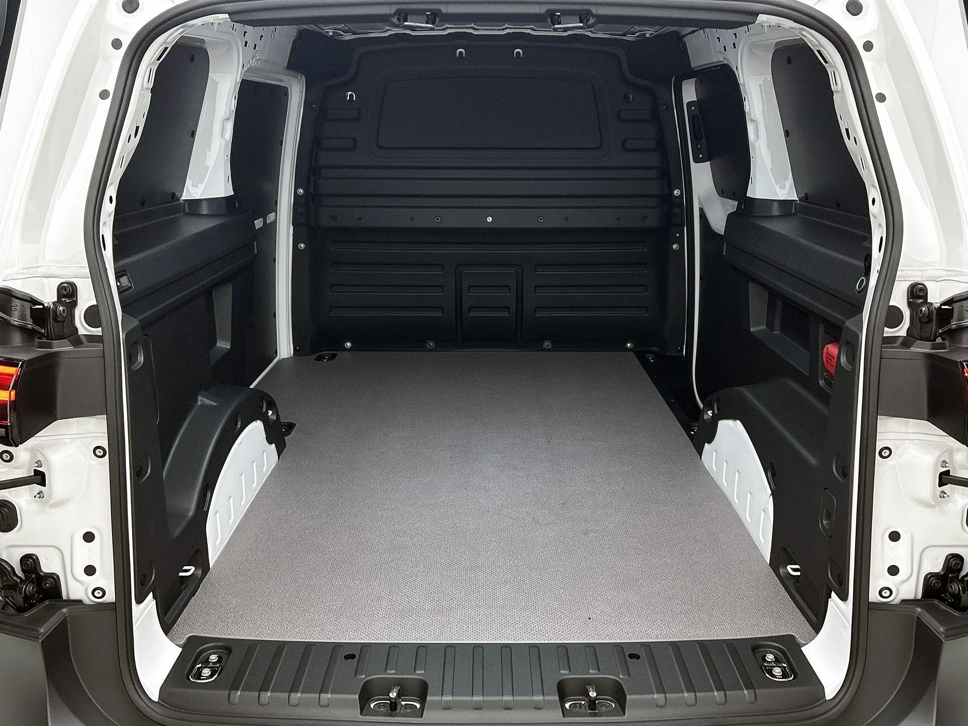 Volkswagen-ID. Buzz Cargo-image-25